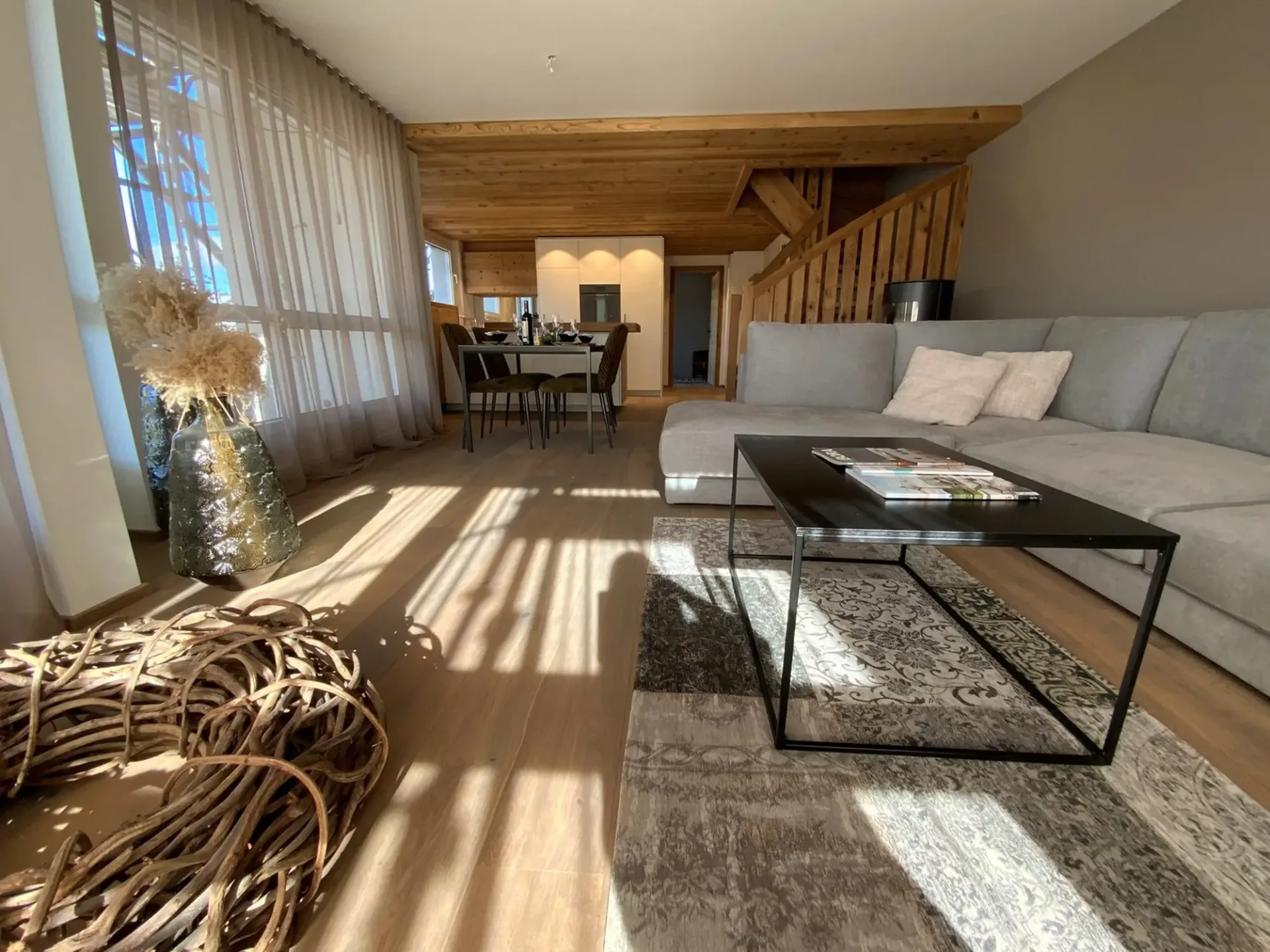 Mansarda-appartamento con vista lago