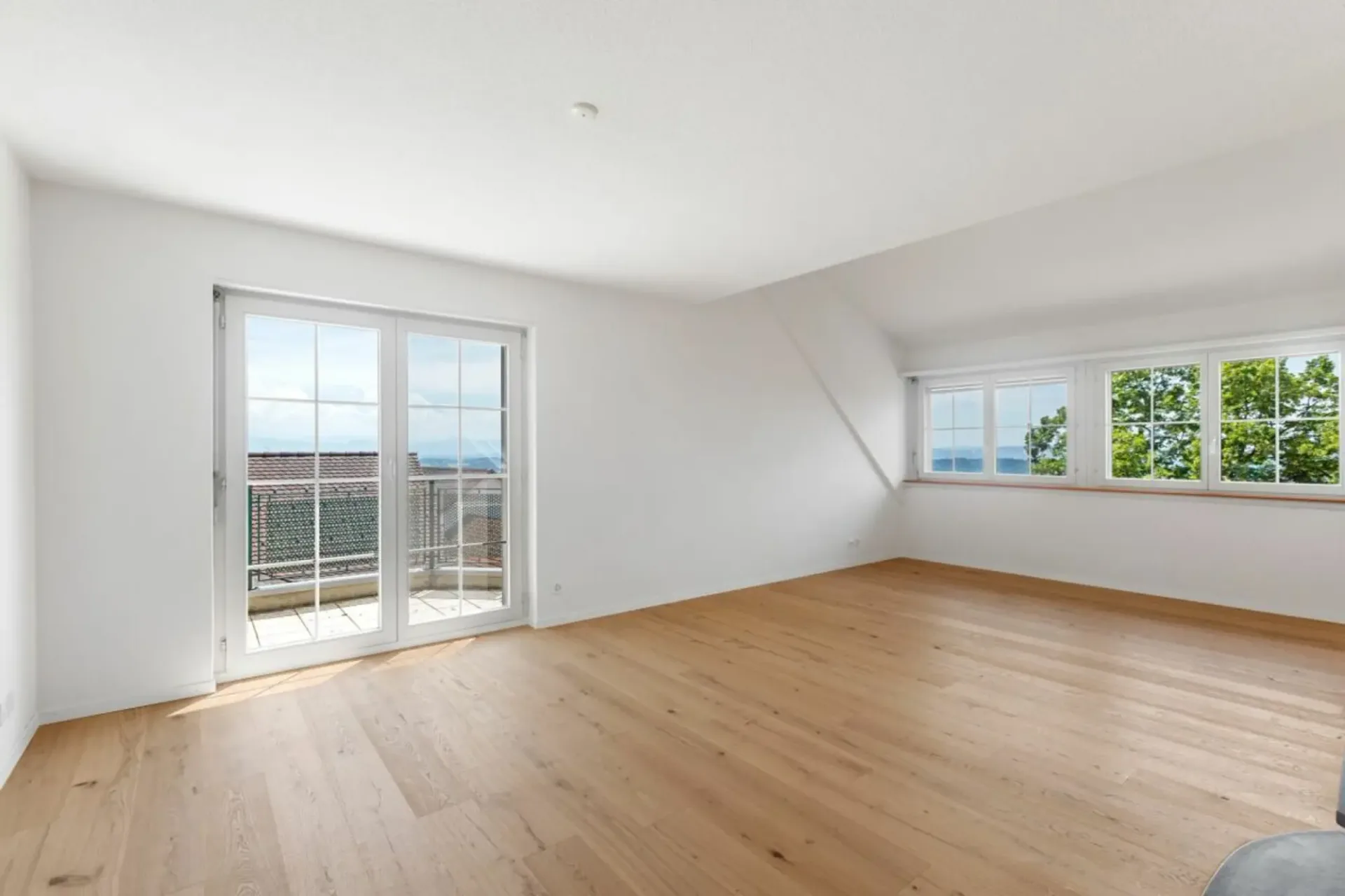 Renovierte Maisonette mit Balkon, Aussicht, viel Charme und Klimaanlage