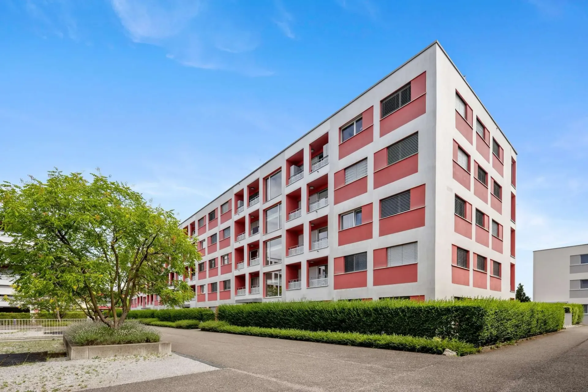 Ampio appartamento di 5.5 locali con vista panoramica e orientamento soleggiato