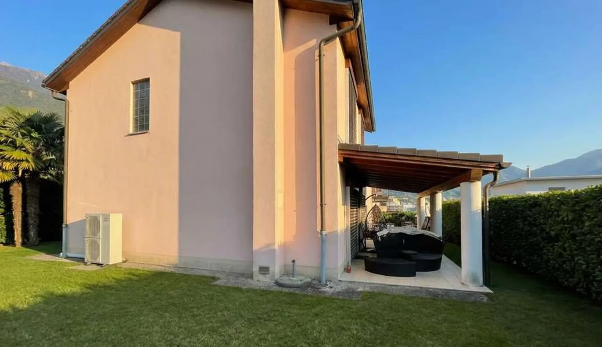 Haus für eine Familie in Mezzovico zu verkaufen