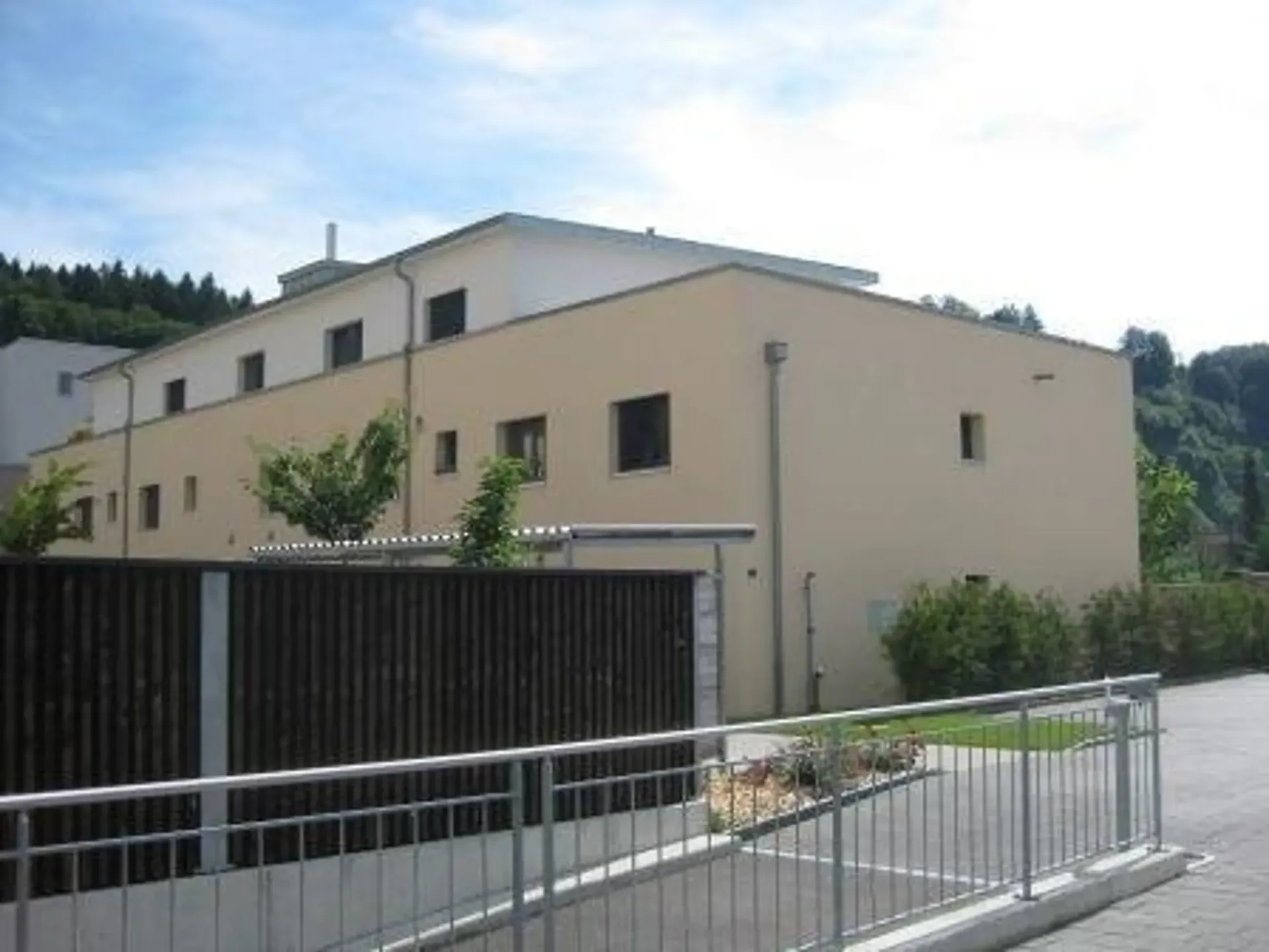 Einzigartige Gelegenheit! Prächtige Wohnung in der Nähe aller Annehmlichkeiten!