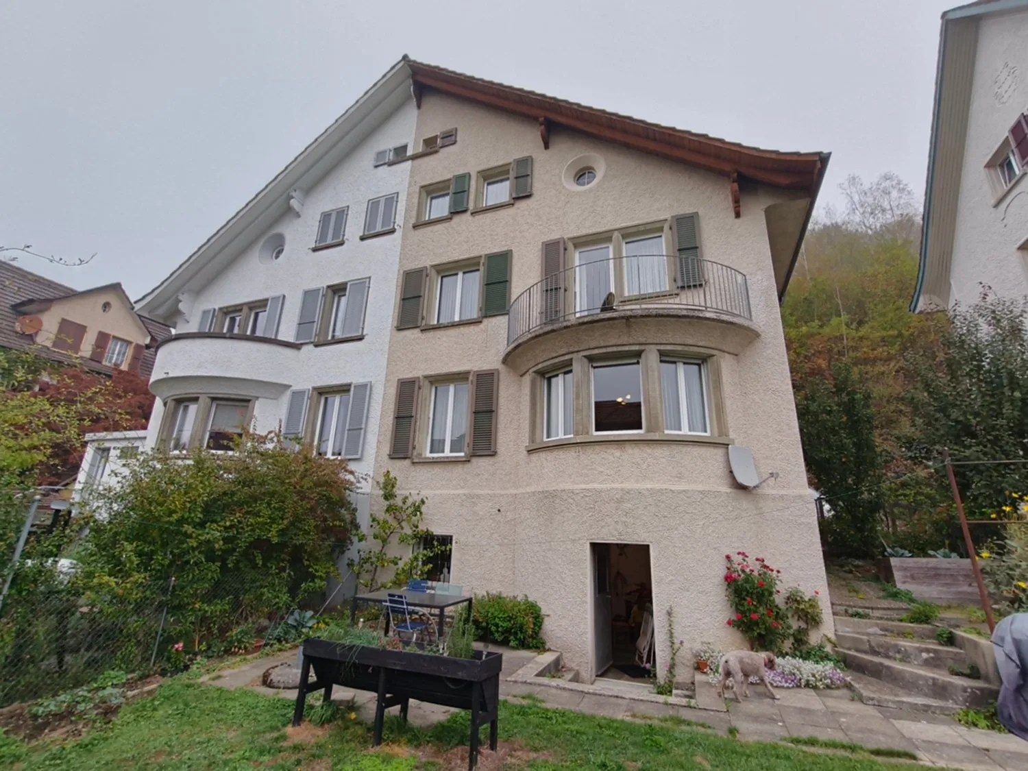 Single-family house with historic and noble character in Olten
