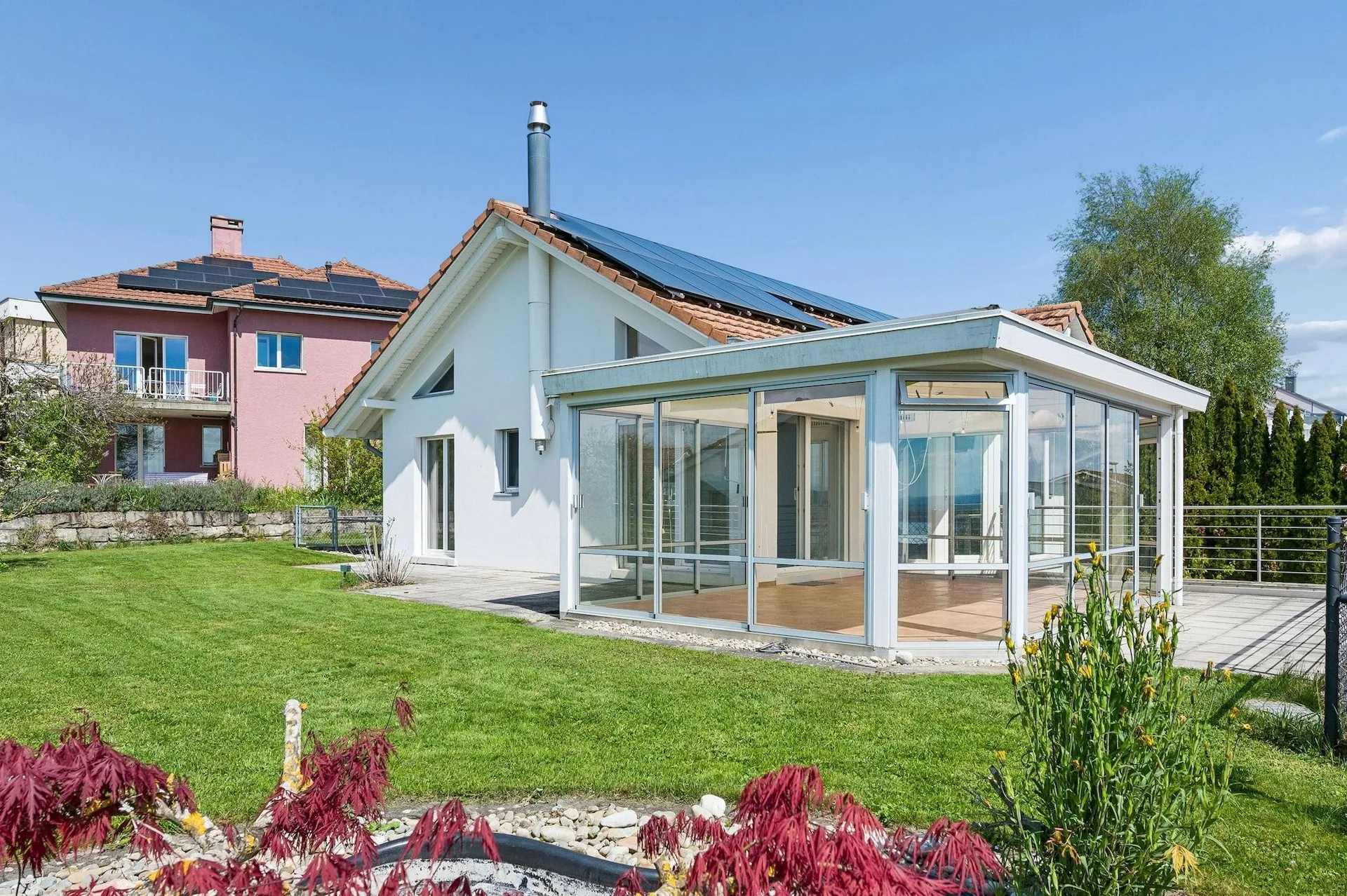 Über dem Murtensee wohnen