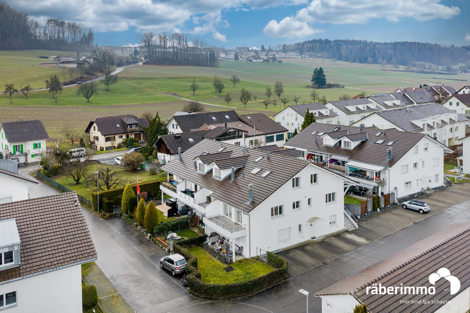 GROSSZÜGIGE MAISONETTE IM GRÜNEN WALD UND NATUR GANZ NAH