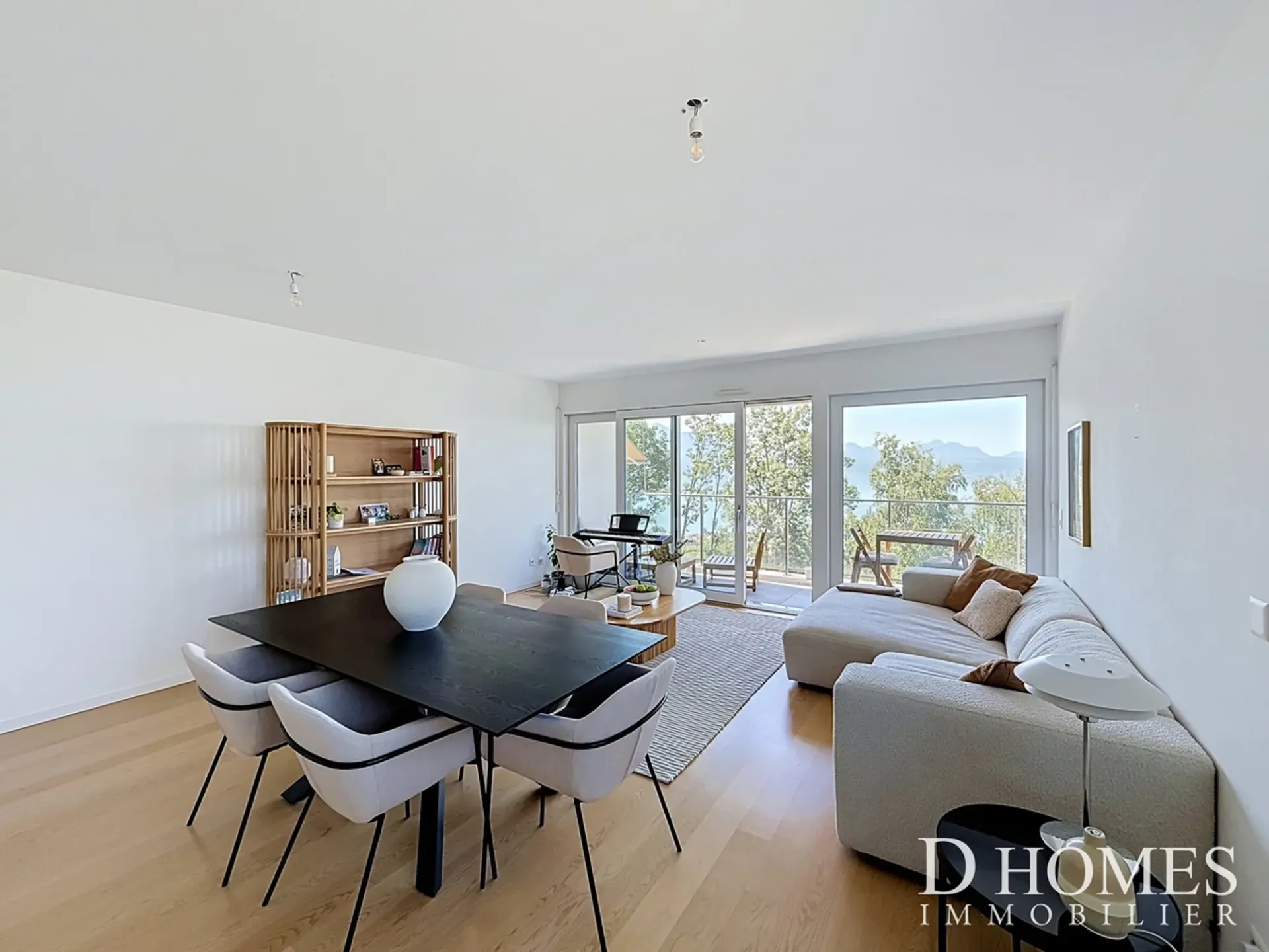 EN EXCLUSIVITÉ I Magnifique appartement de 3 pièces avec vue lac