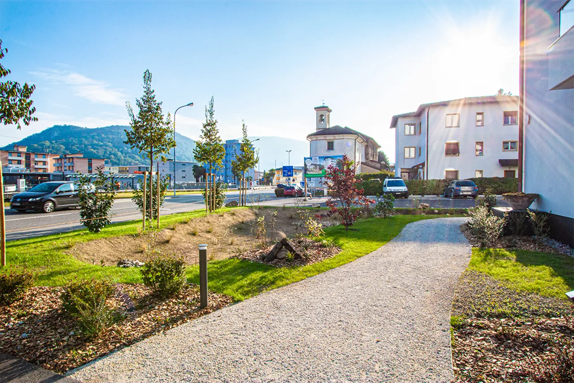 Caslano - Gegenüber dem FLP-Bahnhof - Wir vermieten ein renoviertes Einzimmerapartment