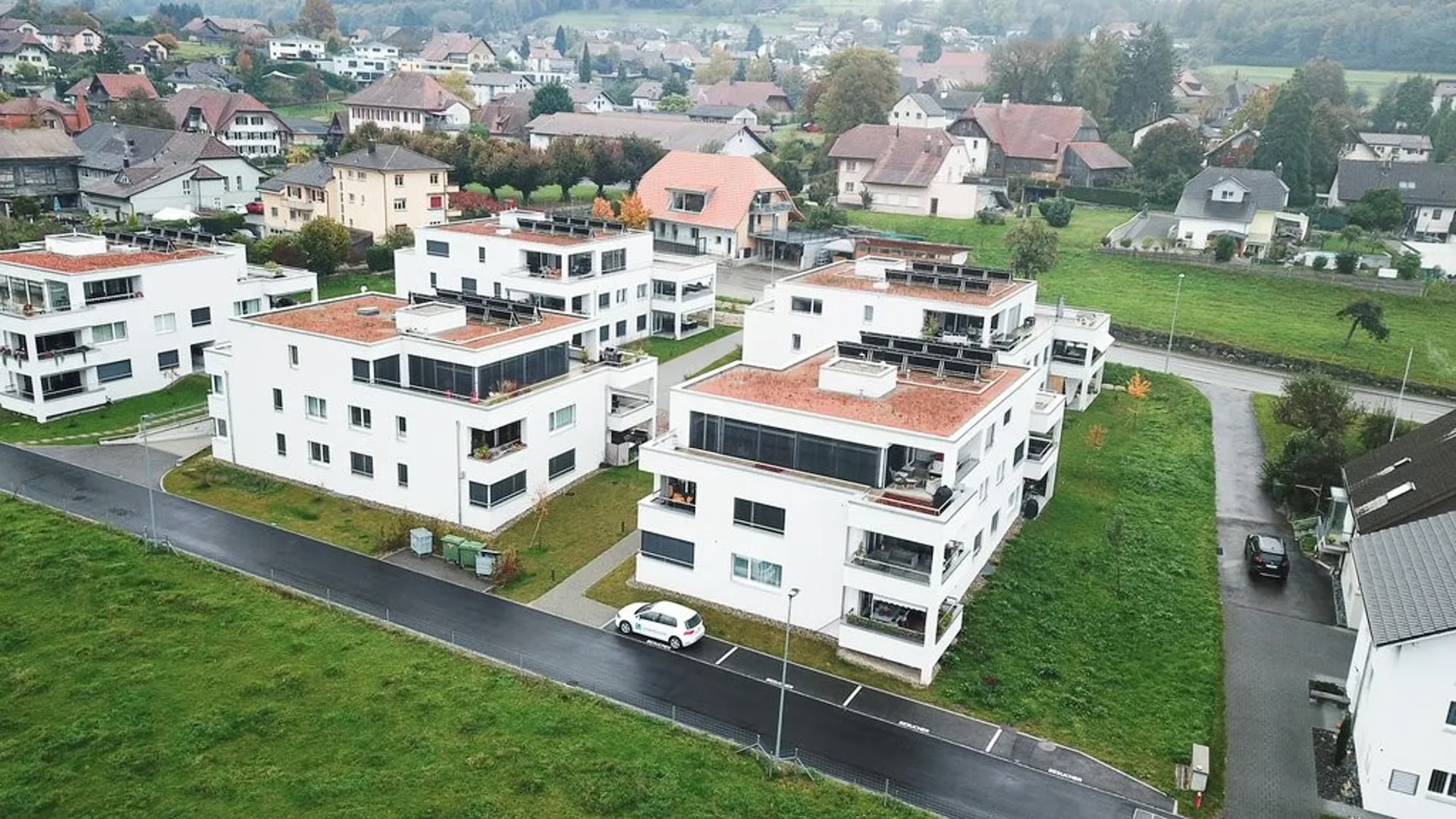 TRAUMHAFTE WOHNUNG AN RUHIGER LAGE IN ARCH