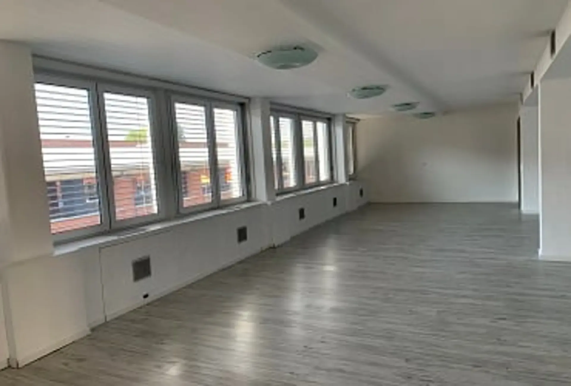 Mendrisio – Büro in strategischer und sehr gut erschlossener Lage