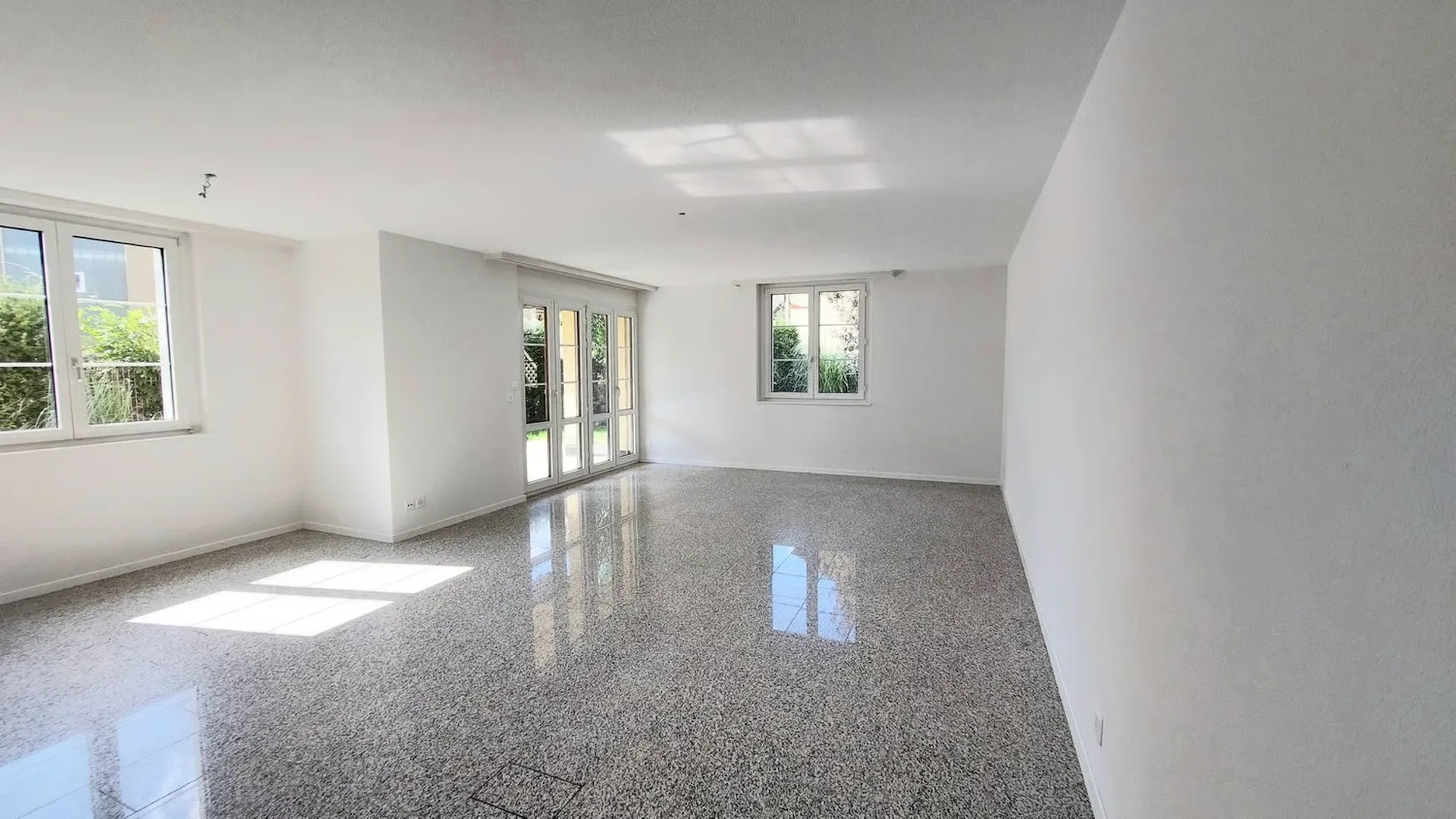 Charmante 4.5-Zimmer-Maisonette-Wohnung in Niederglatt ZH – sofort verfügbar