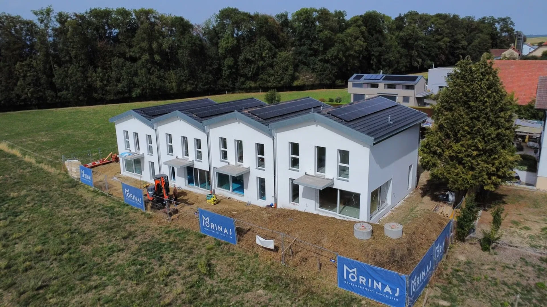 GLETTERENS A VENDRE VILLA CONTIGÜE DE 5,5 ZIMMER VERFÜGBAR AB SOFORT
