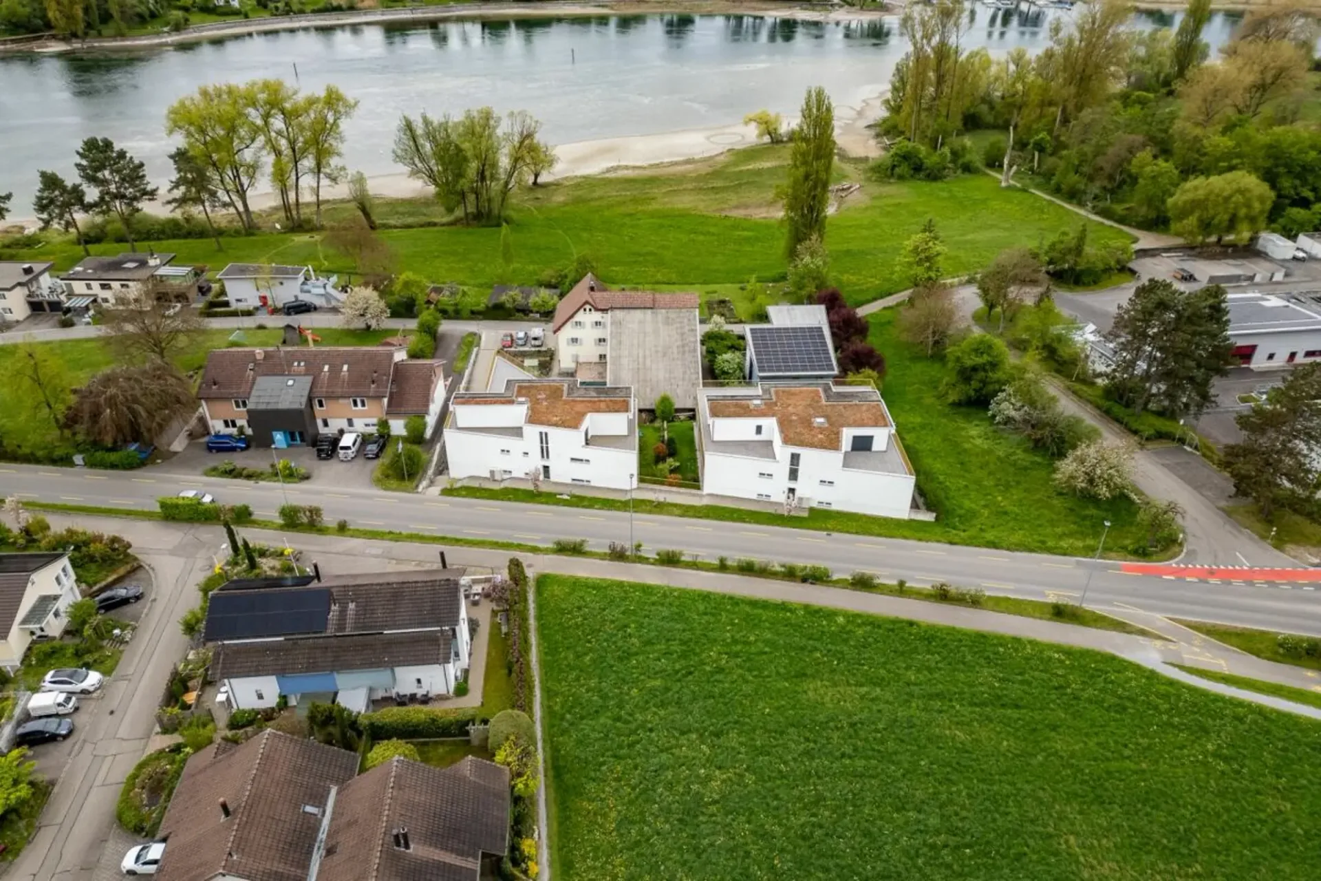 Zusätzlicher Stauraum an attraktiver Rheinlage