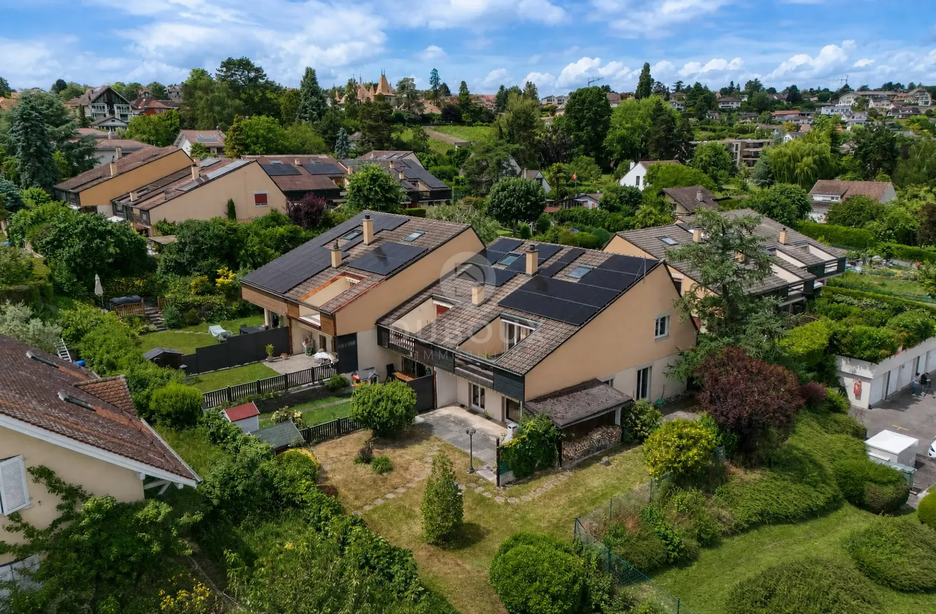 Charmanter Familienbungalow mit Garten in einem Wohnviertel
