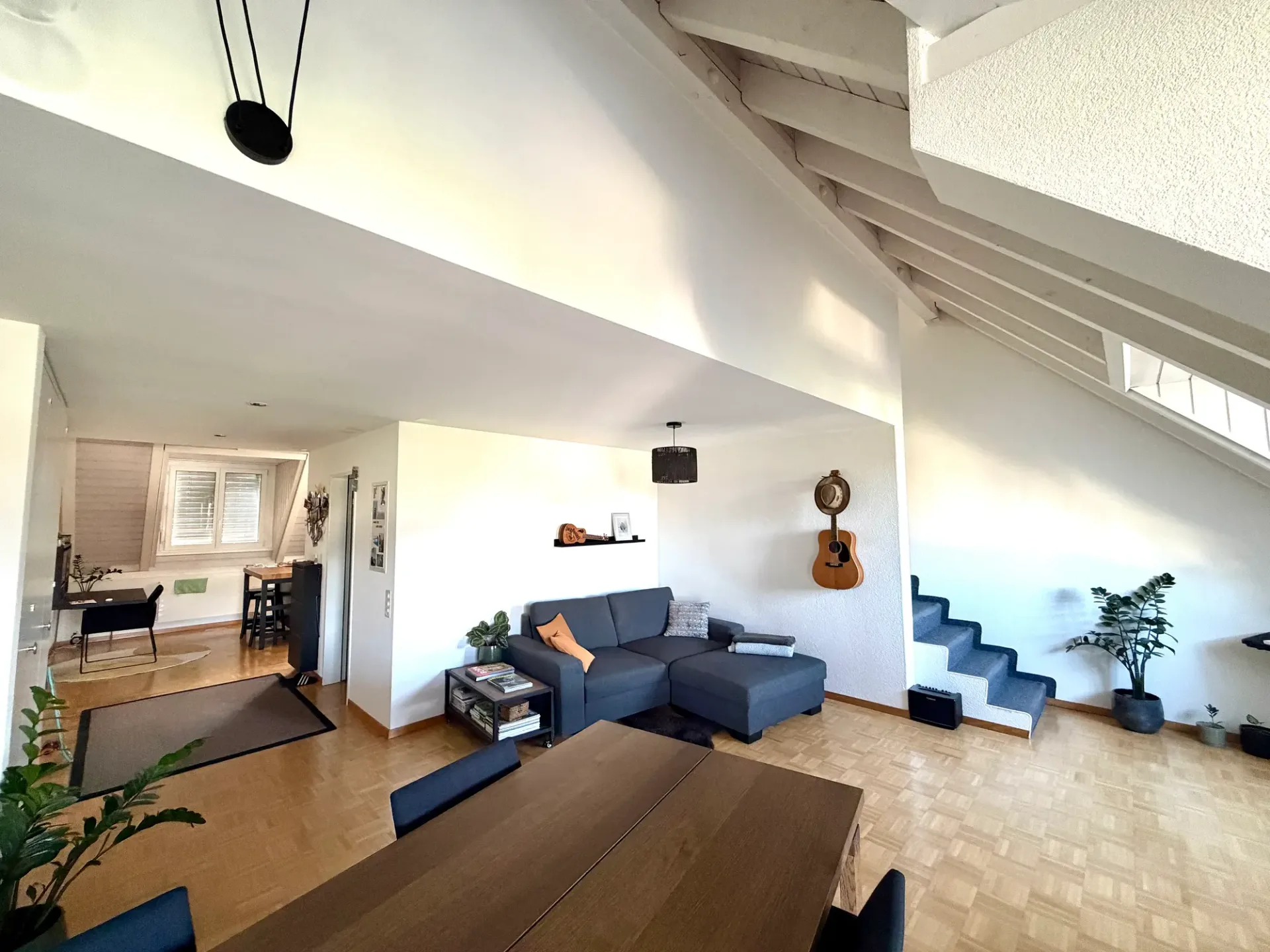2½ ZIMMER-MAISONETTEWOHNUNG IN WATT (ZH), MÖBLIERT, TEMPORÄR