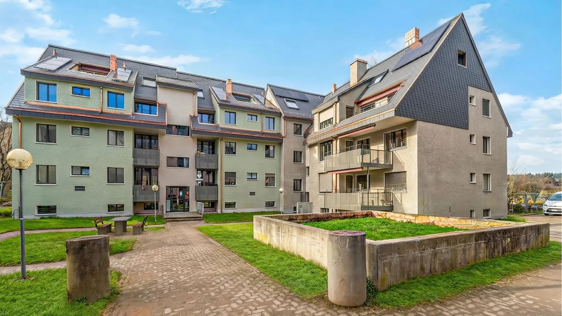 MIETEN OHNE KAUTION - Sanierte Maisonettewohnung für Familien