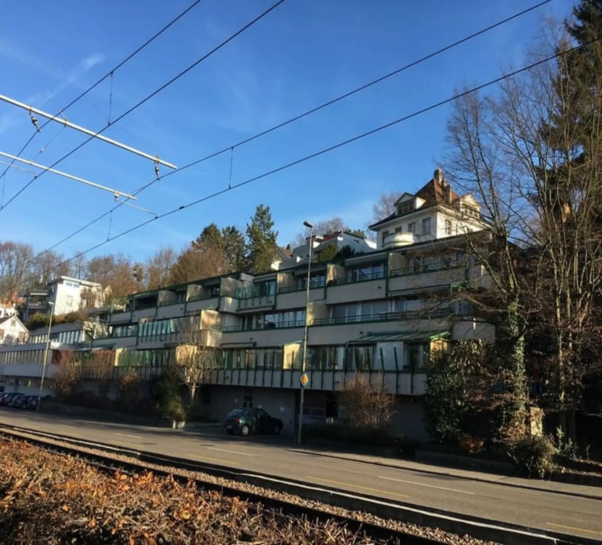 grosszügige, helle 3.5-Zimmerwohnung in Binningen