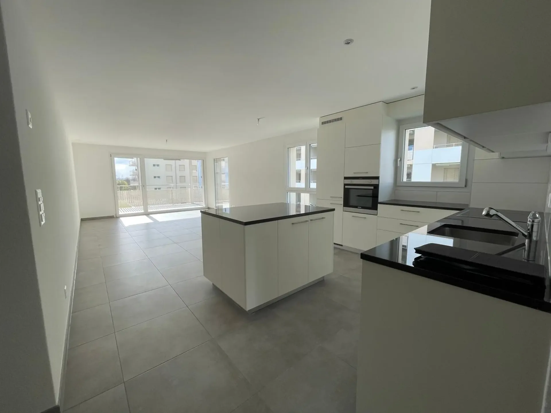 Wohnung mit 4.5 Zimmern im 3. Stock