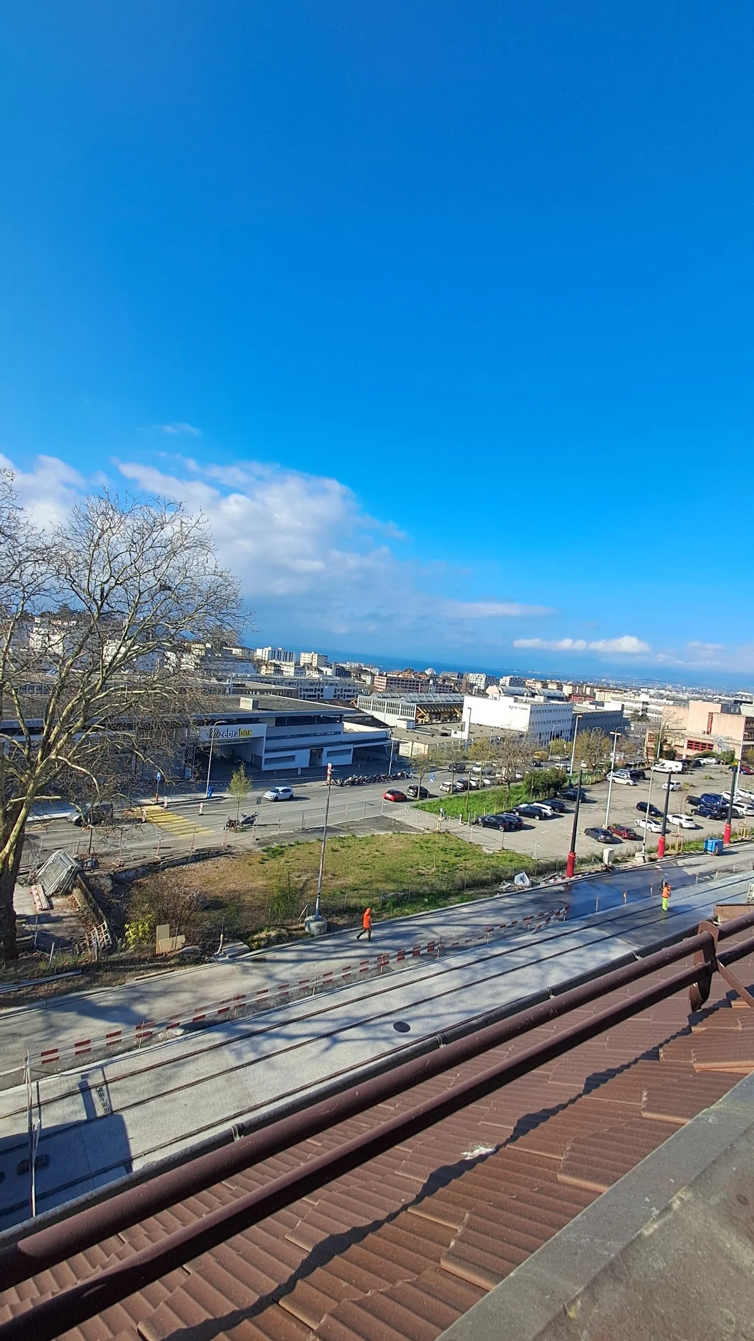 À LOUER – APPARTEMENT DE 2.5 PIÈCES AU 3ÈME ÉTAGE – LAUSANNE