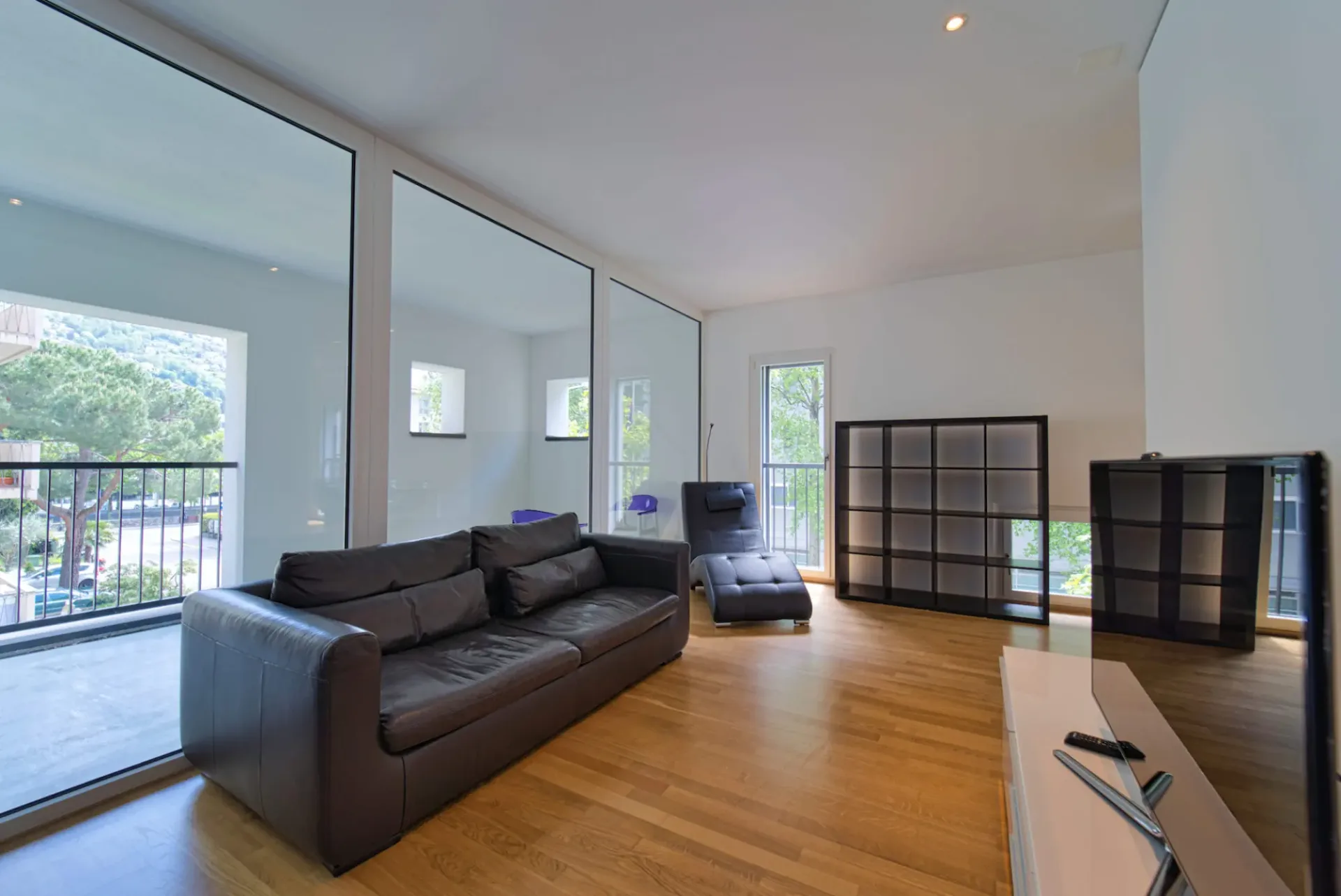 LOFT MIT TERRASSE EINRICHTUNG IN LUGANO