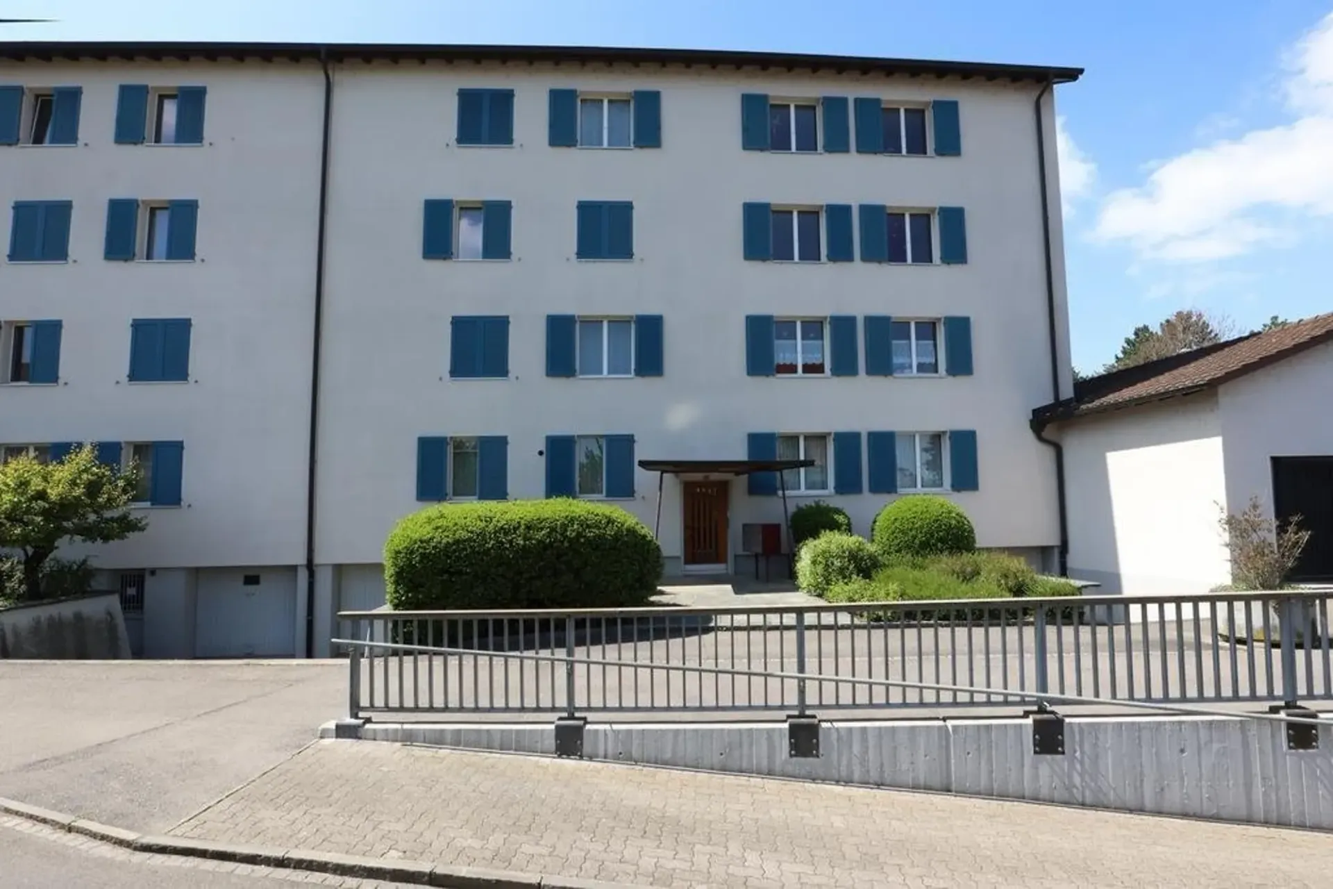 Helle Wohnung mit Balkon
