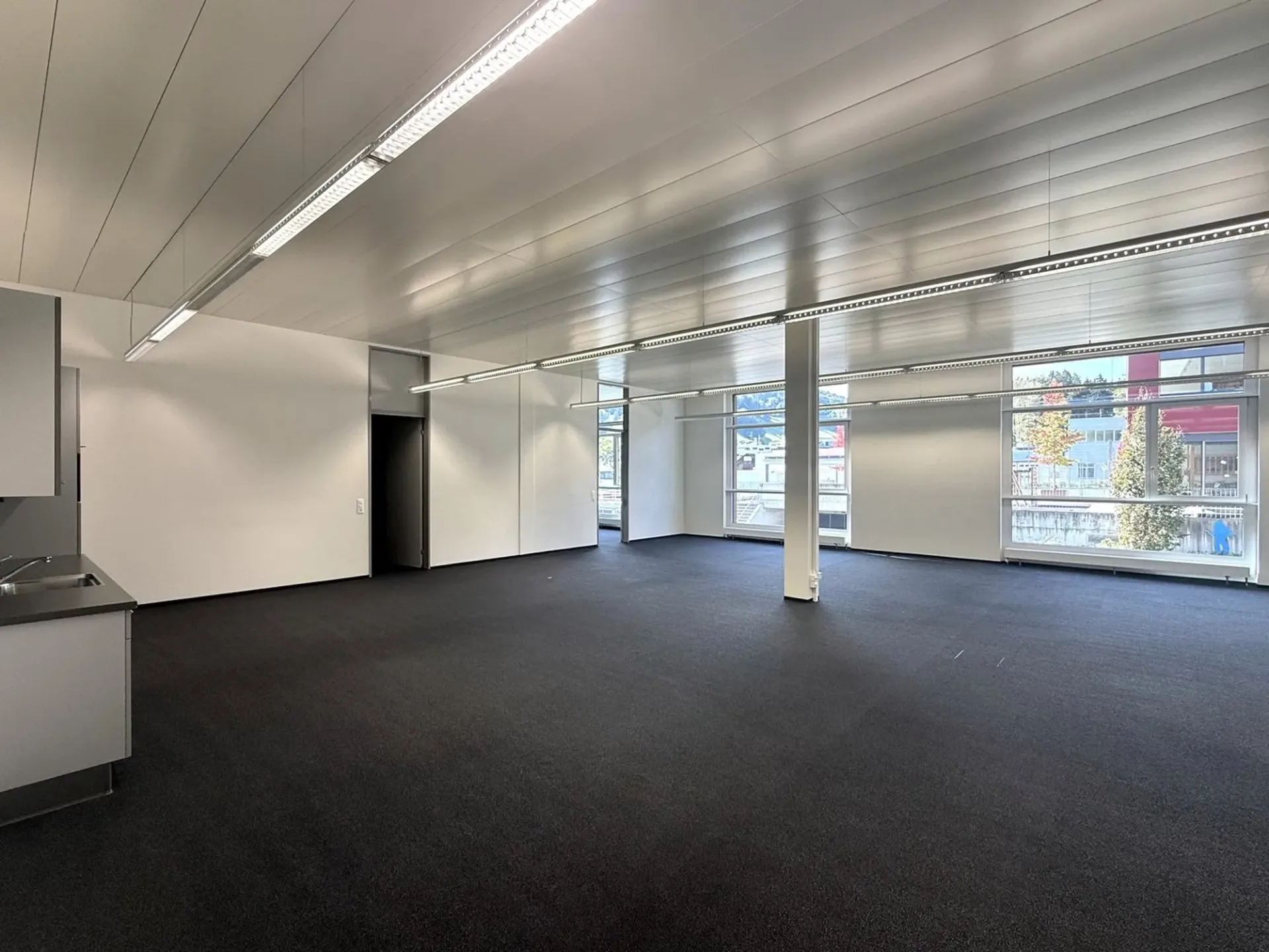 Mitten im Geschehen: Ihr moderner Arbeitsplatz in Pfäffikon SZ!