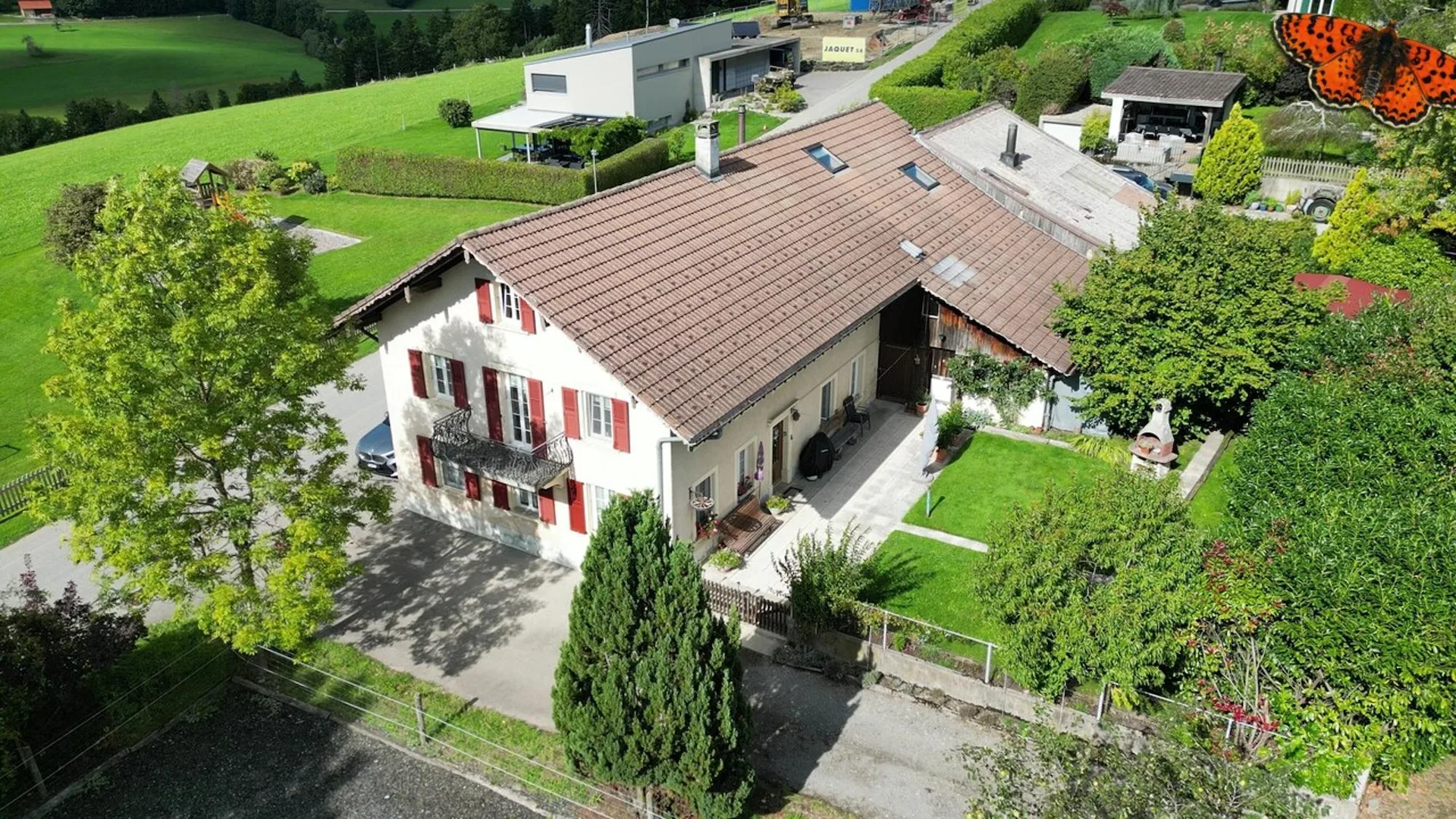 Charmantes Dorfhaus mit 2 Wohnungen