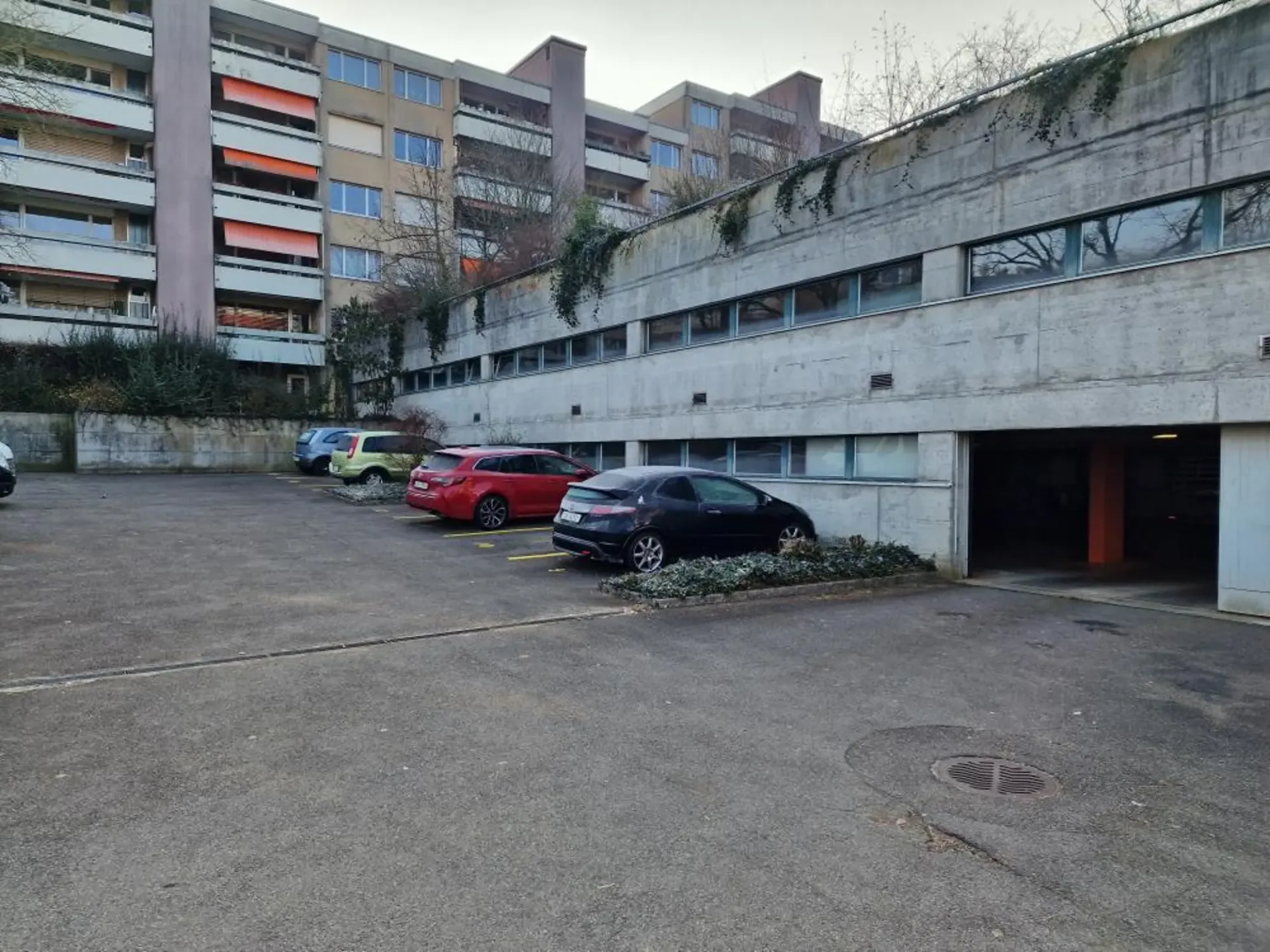 Tiefgaragenplätze an ideale Lage!