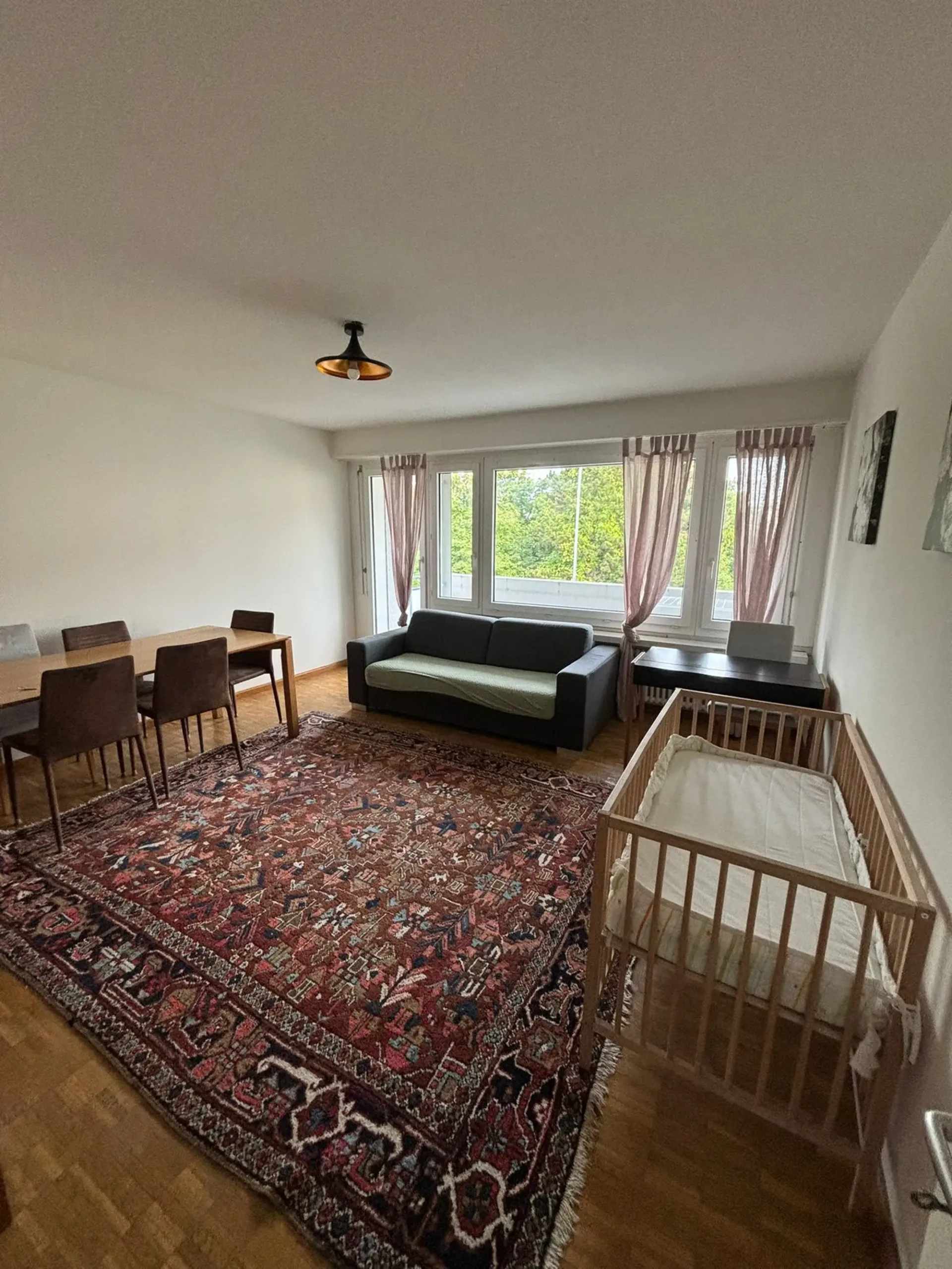 ✨ Vollständig möblierte 2.5-Zimmer-Wohnung in ruhigem Dübendorf