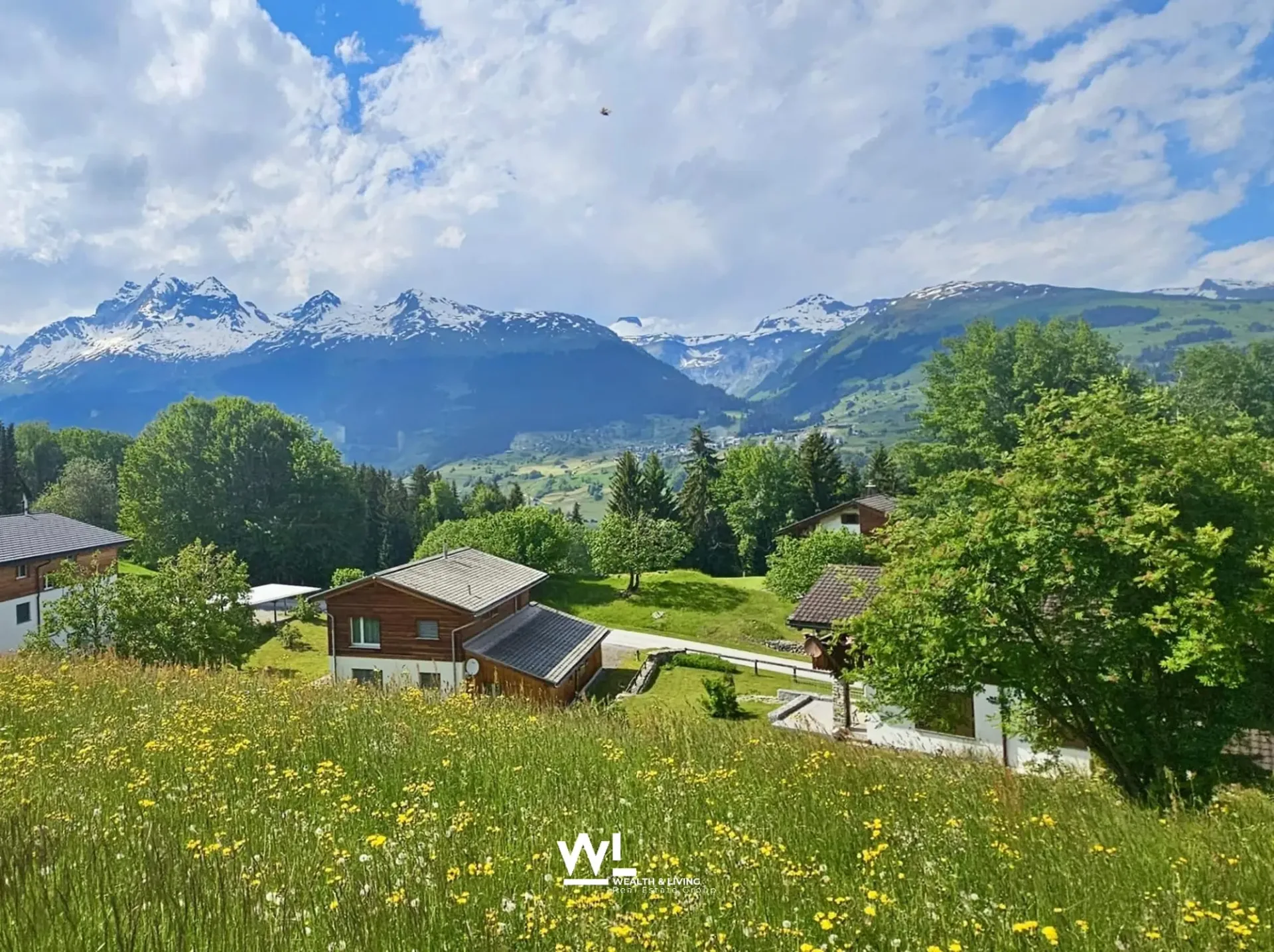 820 m² de terrain constructible ensoleillé avec panorama montagnard à Obersaxen Mundaun