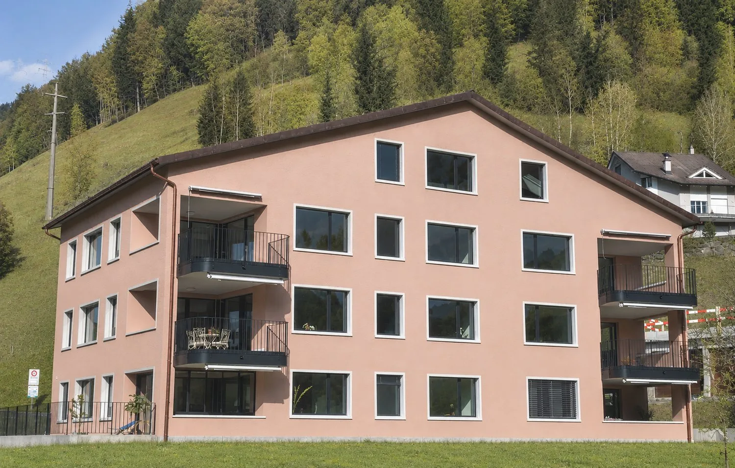Charmantes Studio mit Panoramablick in Sisikon