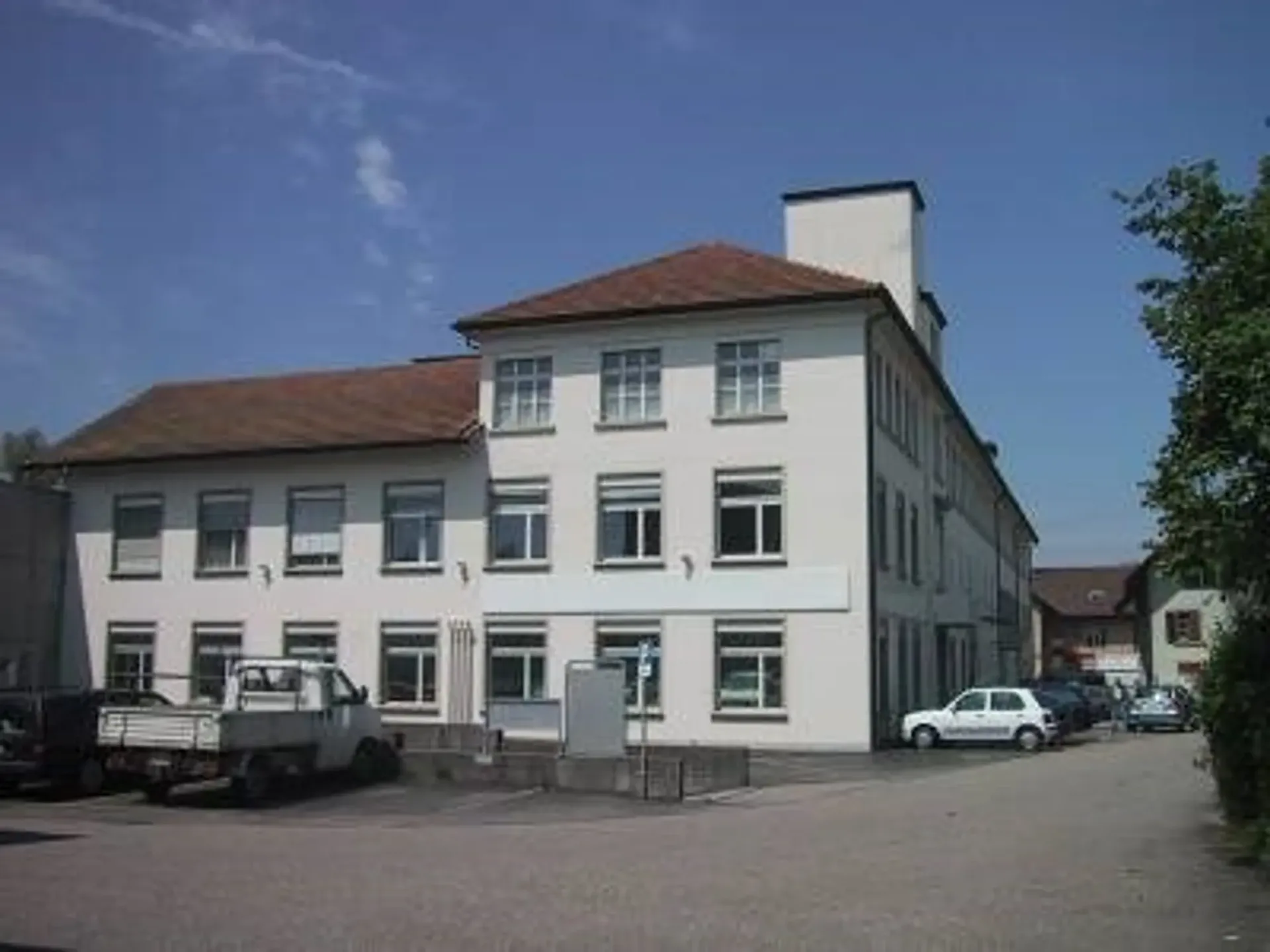 Gewerbe- bezw. Lagerraum im Kellergeschoss 80 m2