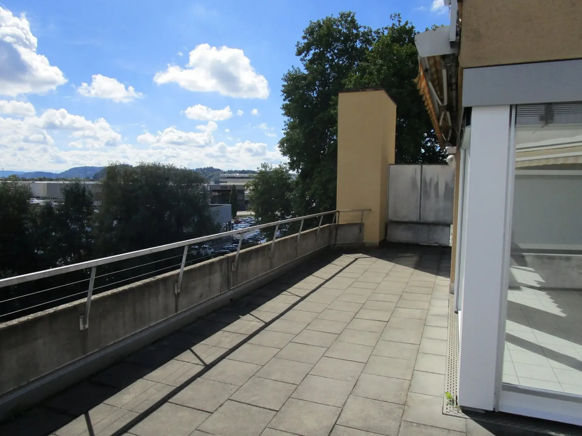 3.5-Zimmer-Attikawohnung mit neuer Küche