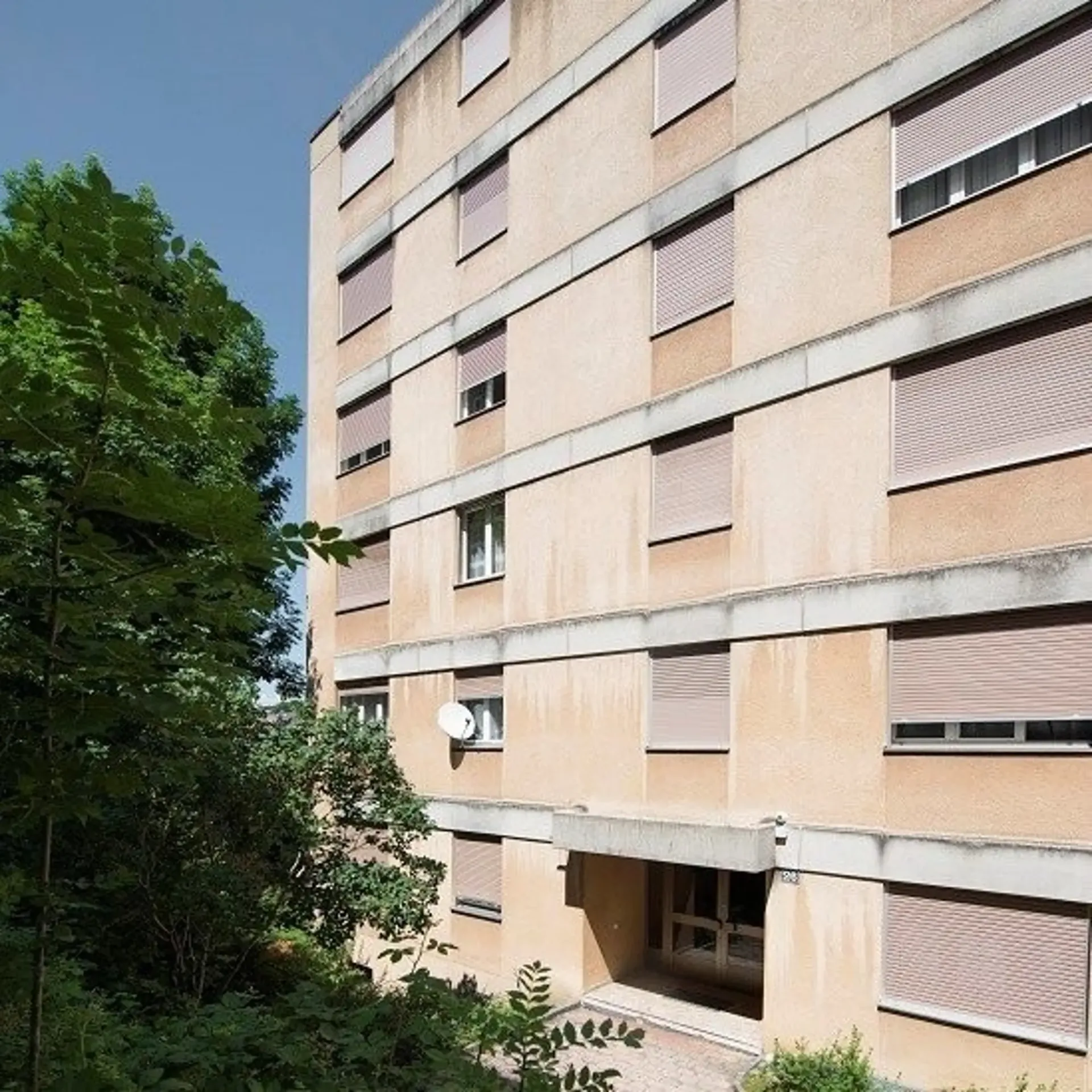 Appartamento di due locali al 2° piano - Vicino al centro