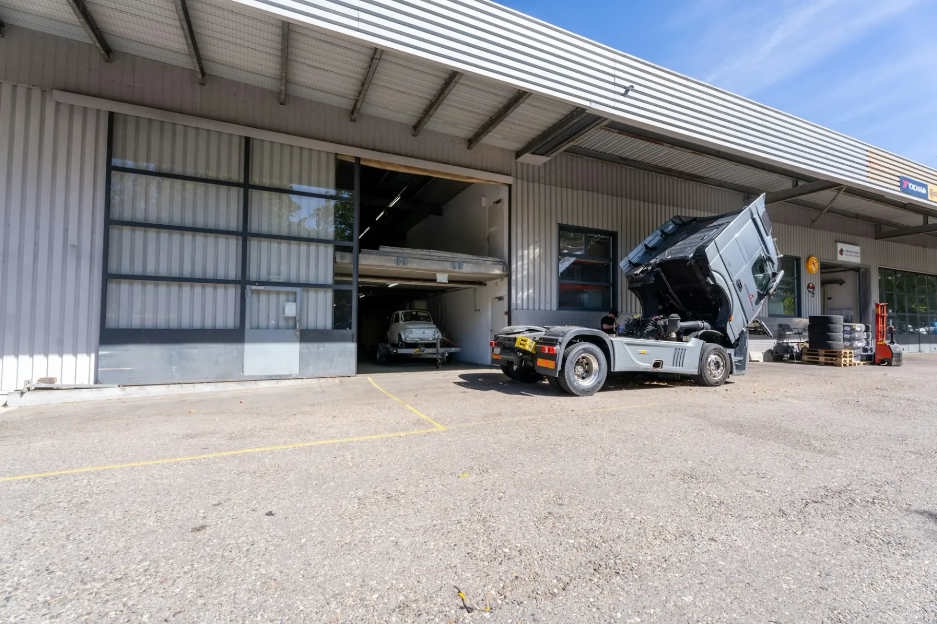 Commercial, workshop, and storage space