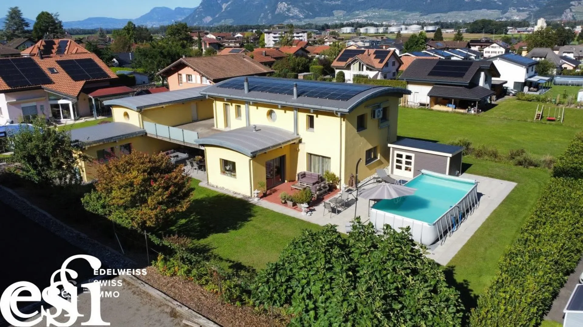 Villa individuale spaziosa di 5.5 locali e annesso a Muraz