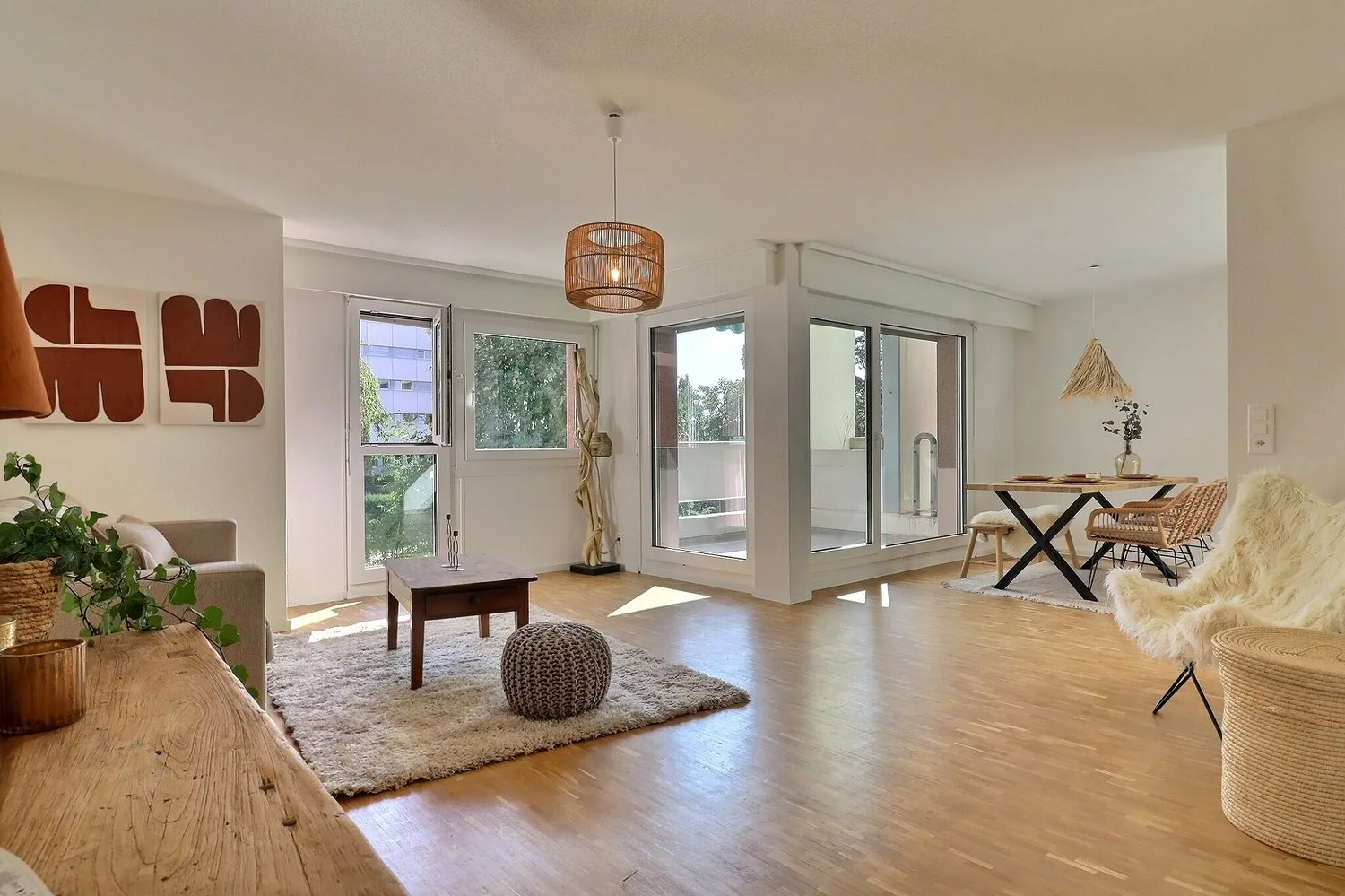 Helles Apartment im 3. Stock mit Balkon