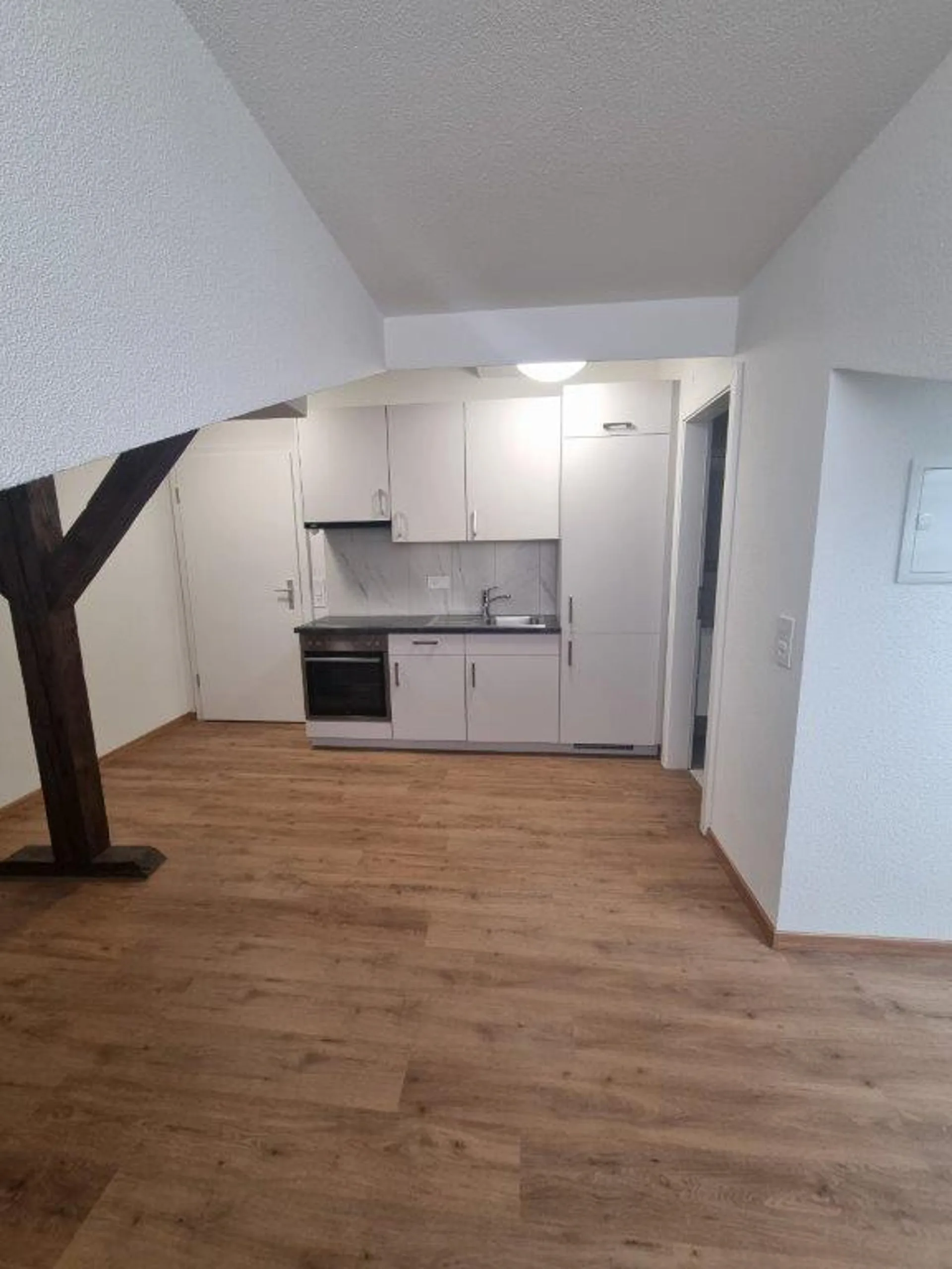 Charmantes Dachwohnung mit 1 Zimmer in Bévilard