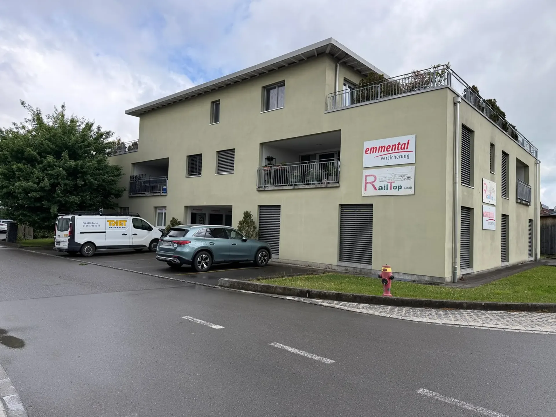 Modernes 3-Zimmer-Büro im Erdgeschoss in Oberriet
