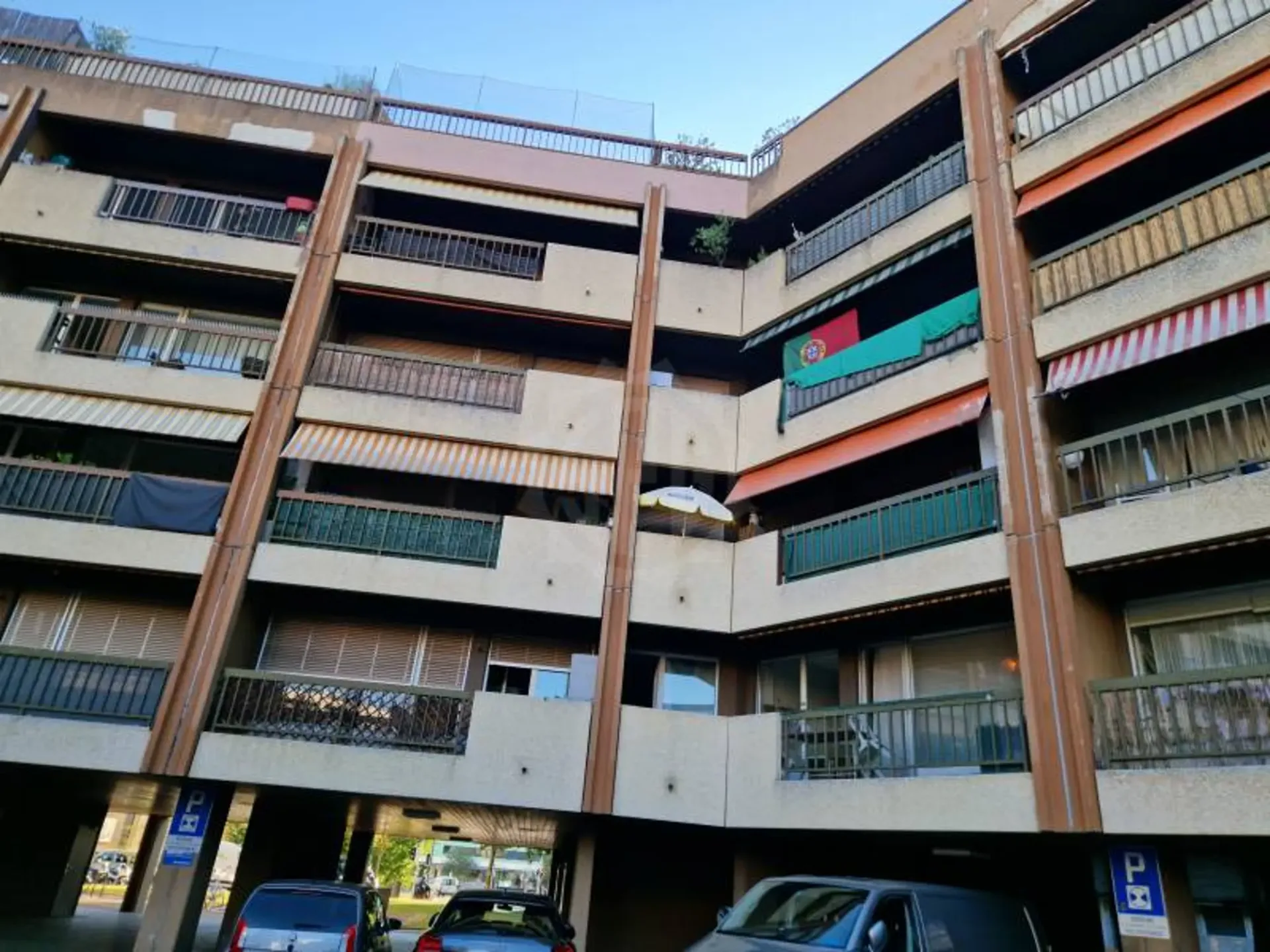 Parking - Carouge