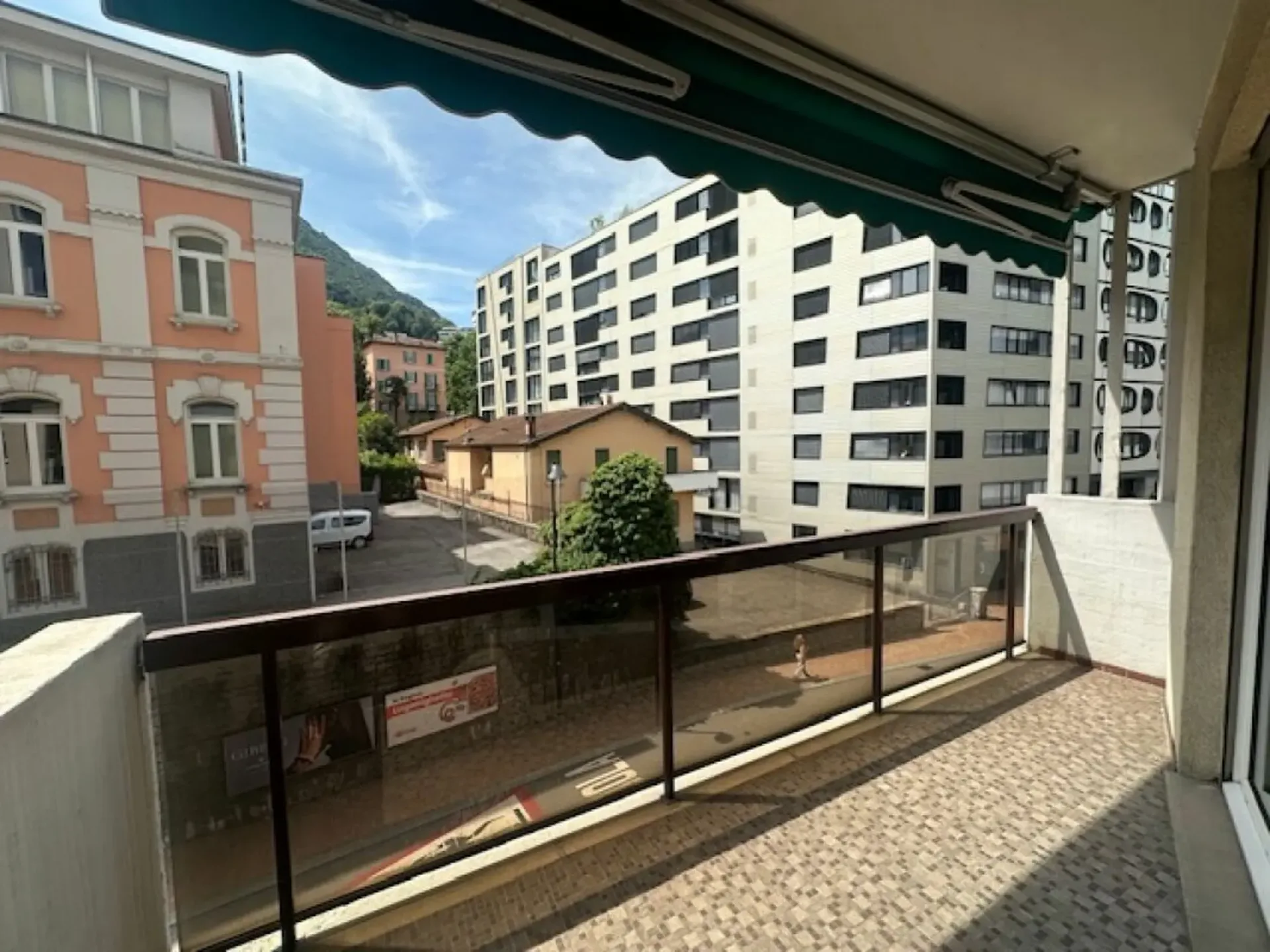 Schönes 2.5-Zimmer-Apartment in Paradiso