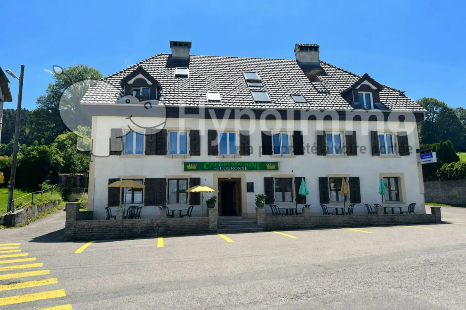 Mietshaus im Dorf