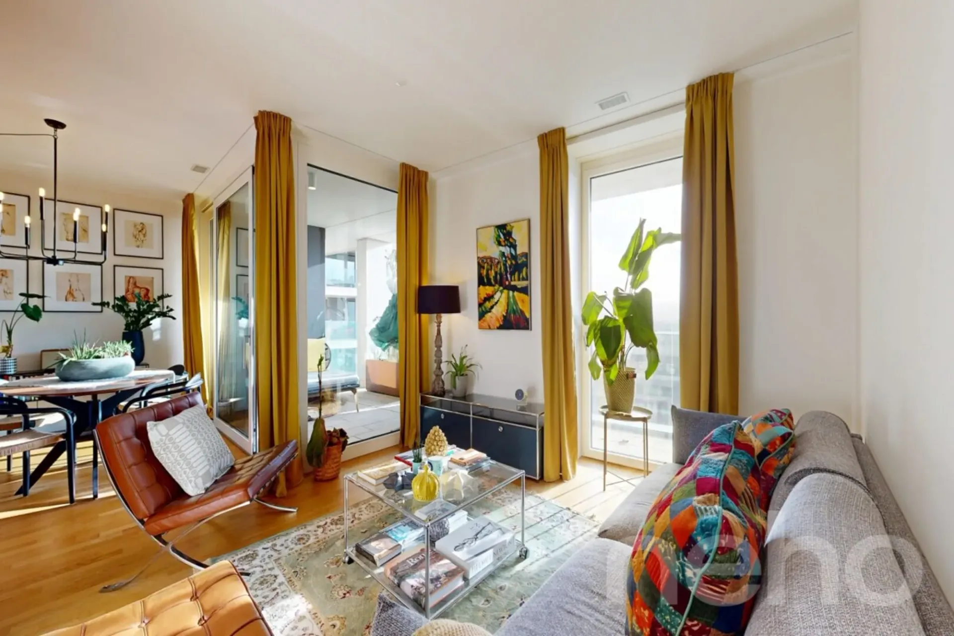 Moderne 2.5-Zimmer-Wohnung mit Skyline-Flair und Weitsicht