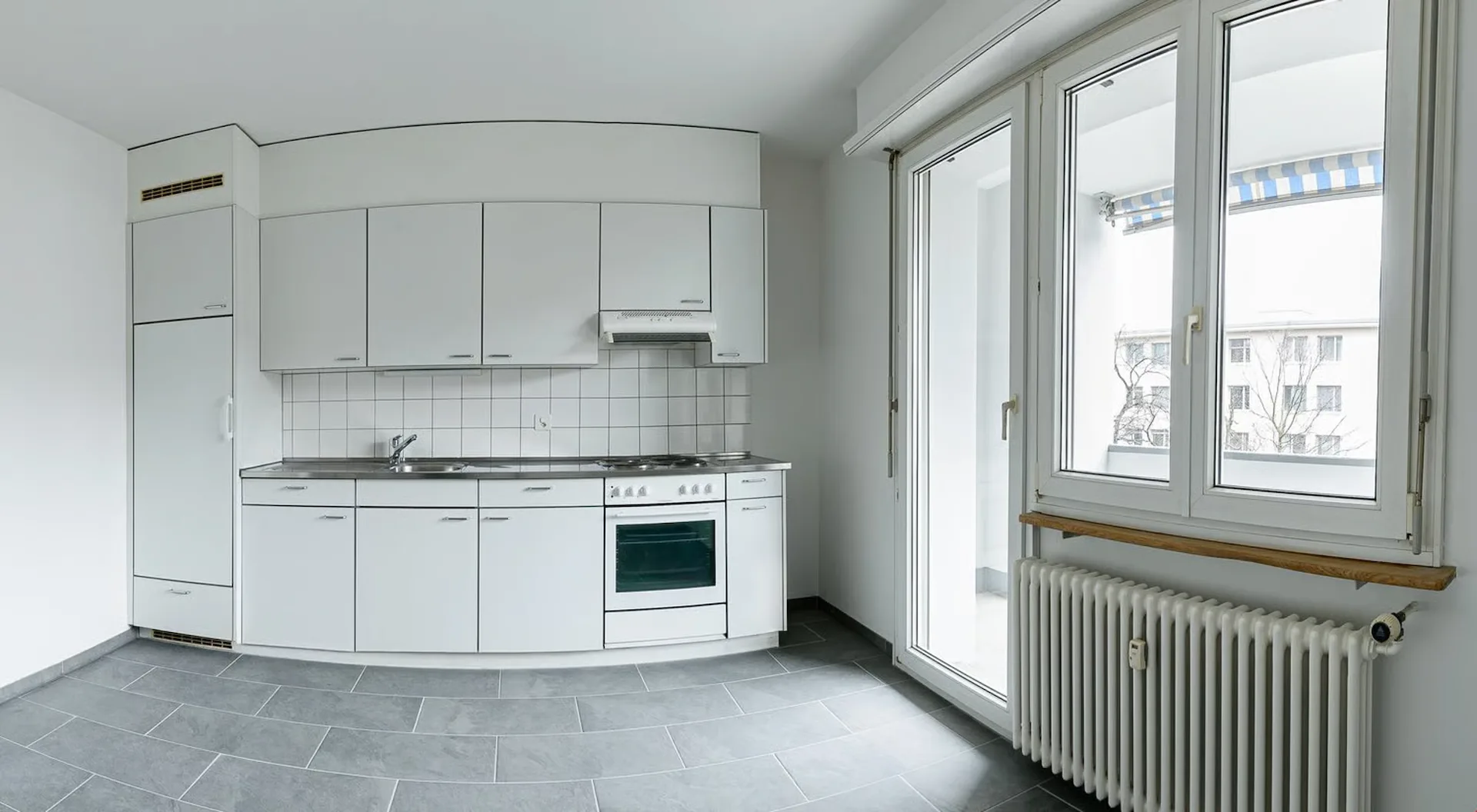 Bright 2-room apartment with balcony in Basel-Kleinhüningen