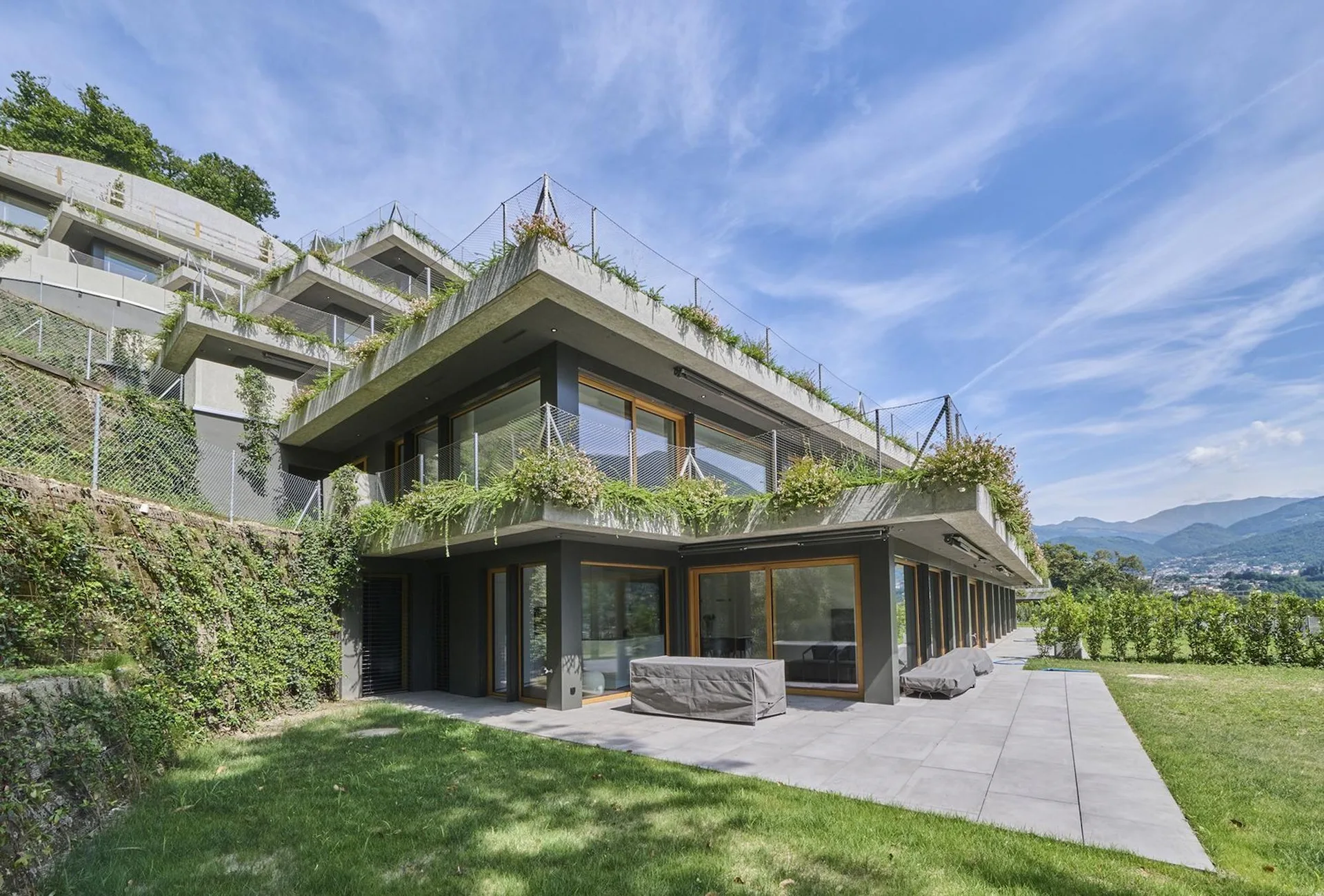 Bel appartement 3,5 pièces avec grand jardin à la RESIDENZA MIRADOR