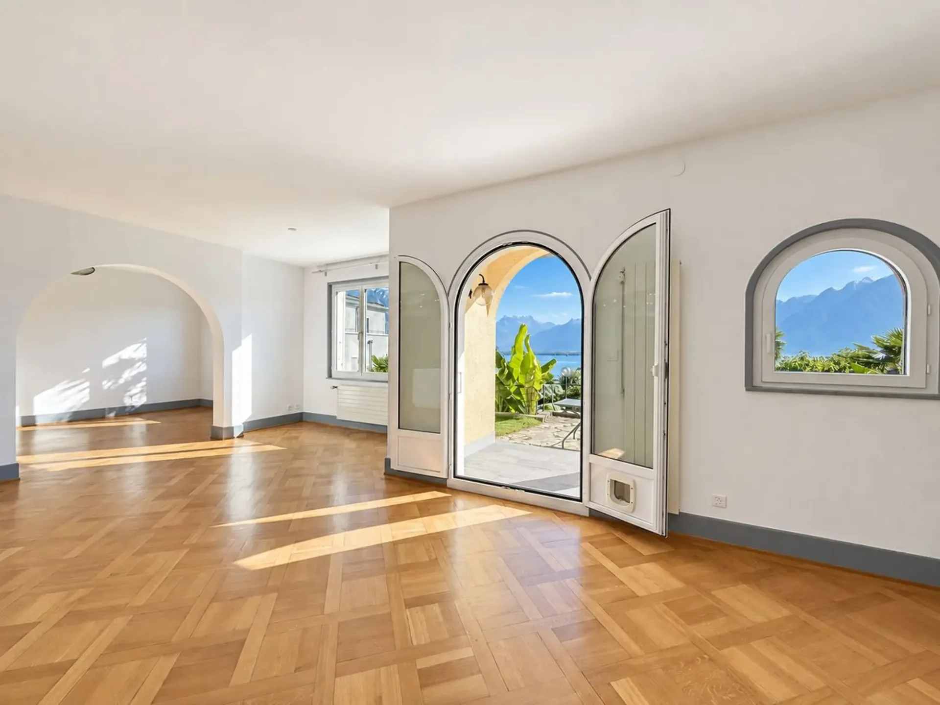Appartement de charme de 4,5 pièces, terrasse, jardin et splendide vue sur le lac !