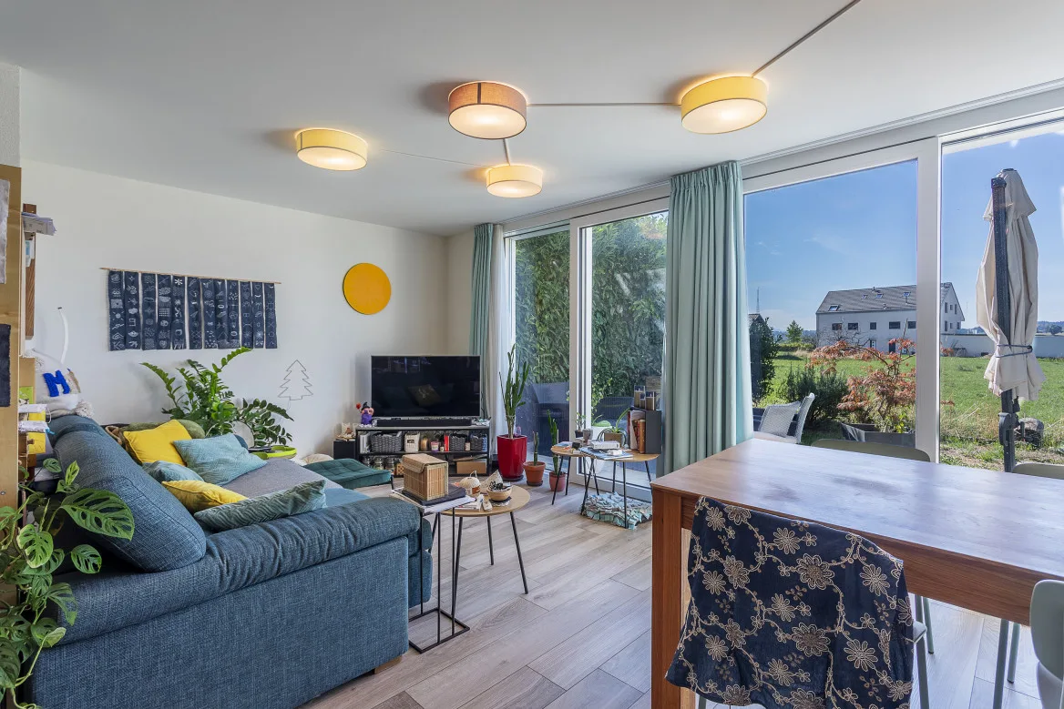 Einfamilienhaus mit 4,5 Zimmern, eigenem Garten, Terrasse und Heizung!