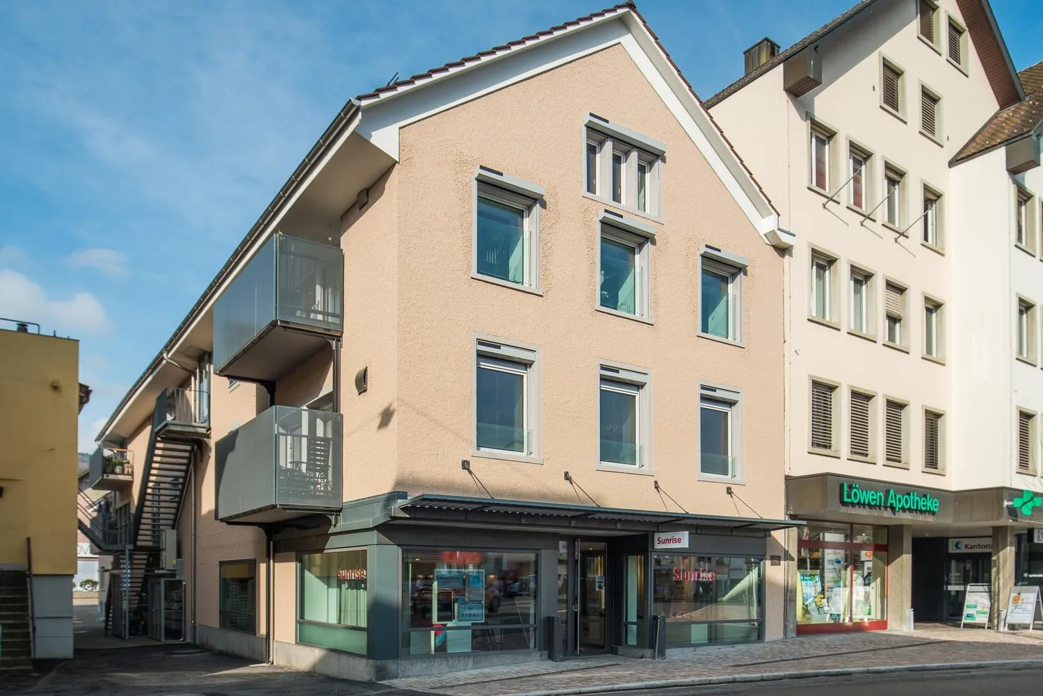Attraktive Gewerbe- & Verkaufsfläche im Herzen von Reinach AG