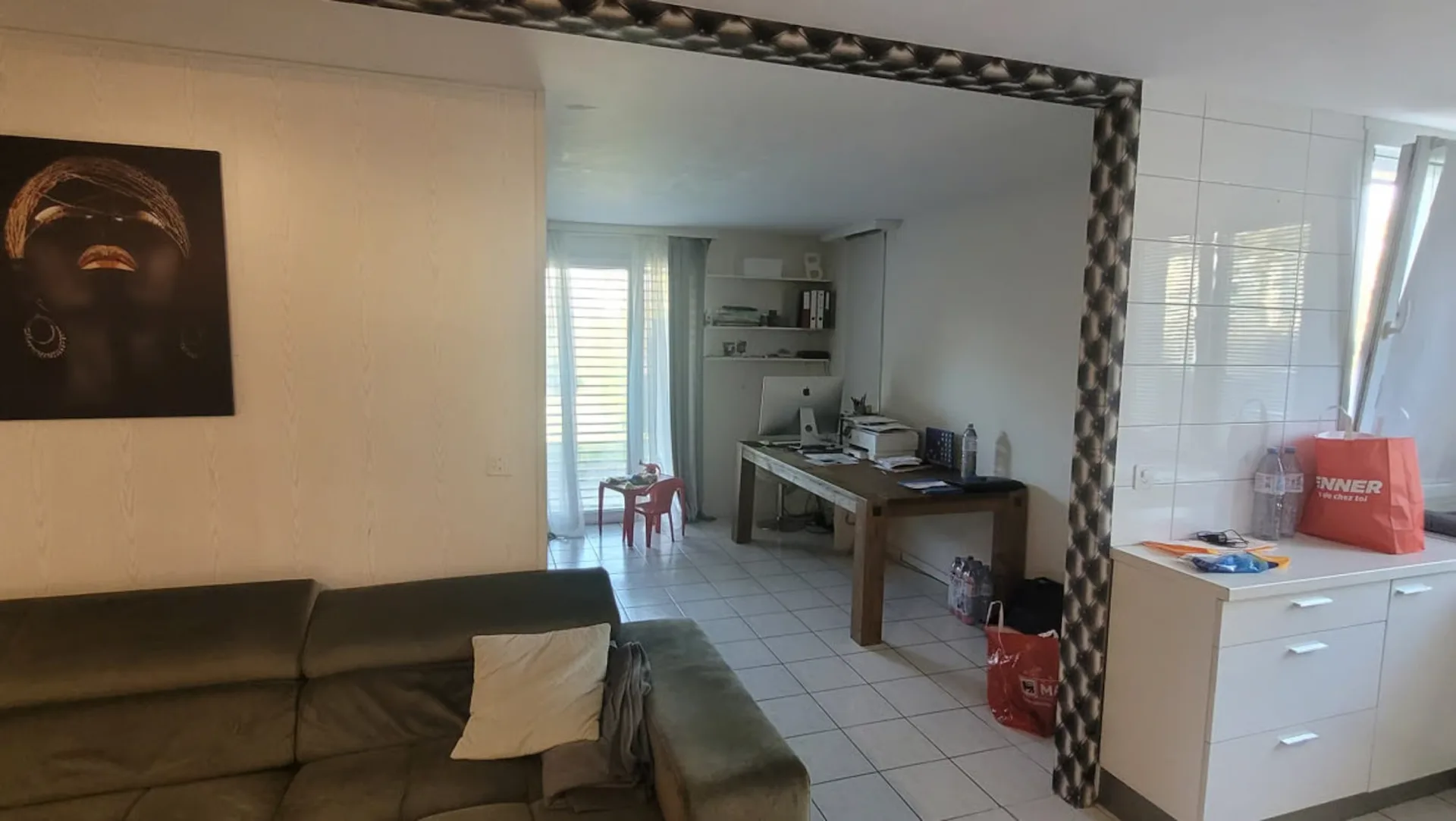YVERDON-LES-BAINS (STADTTEIL FONTENAY) - 2,5 ZIMMER MIETE MIT GARTEN UND TERRASSE