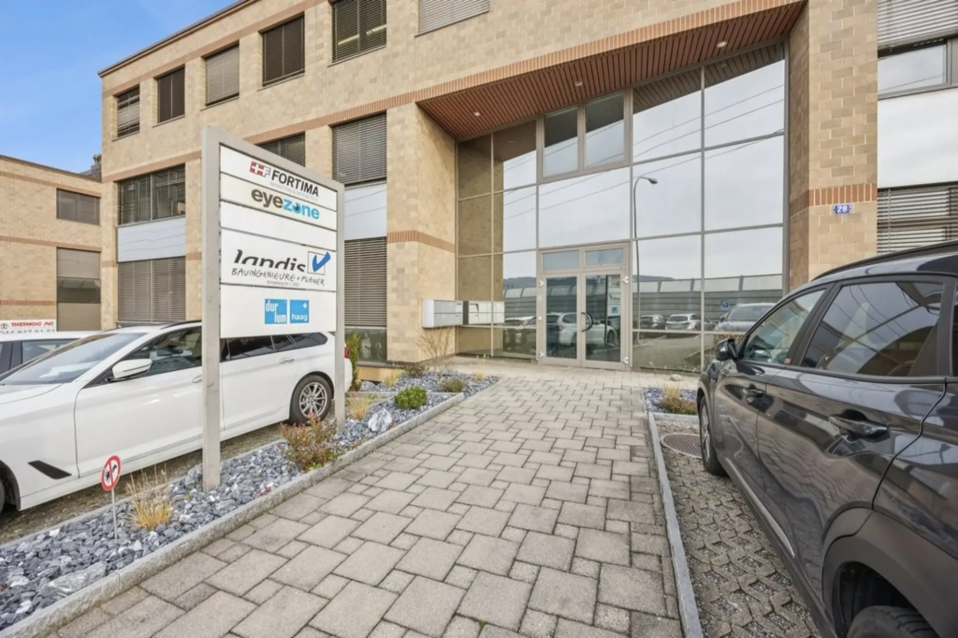 vielseitige 269 m2 Gewerbefläche in Geroldswil
