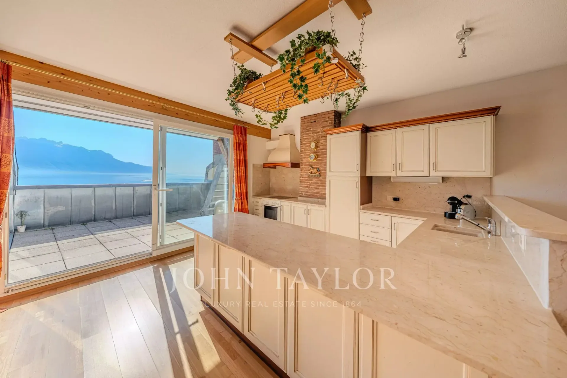 Appartement mit Seeblick im Herzen von Montreux