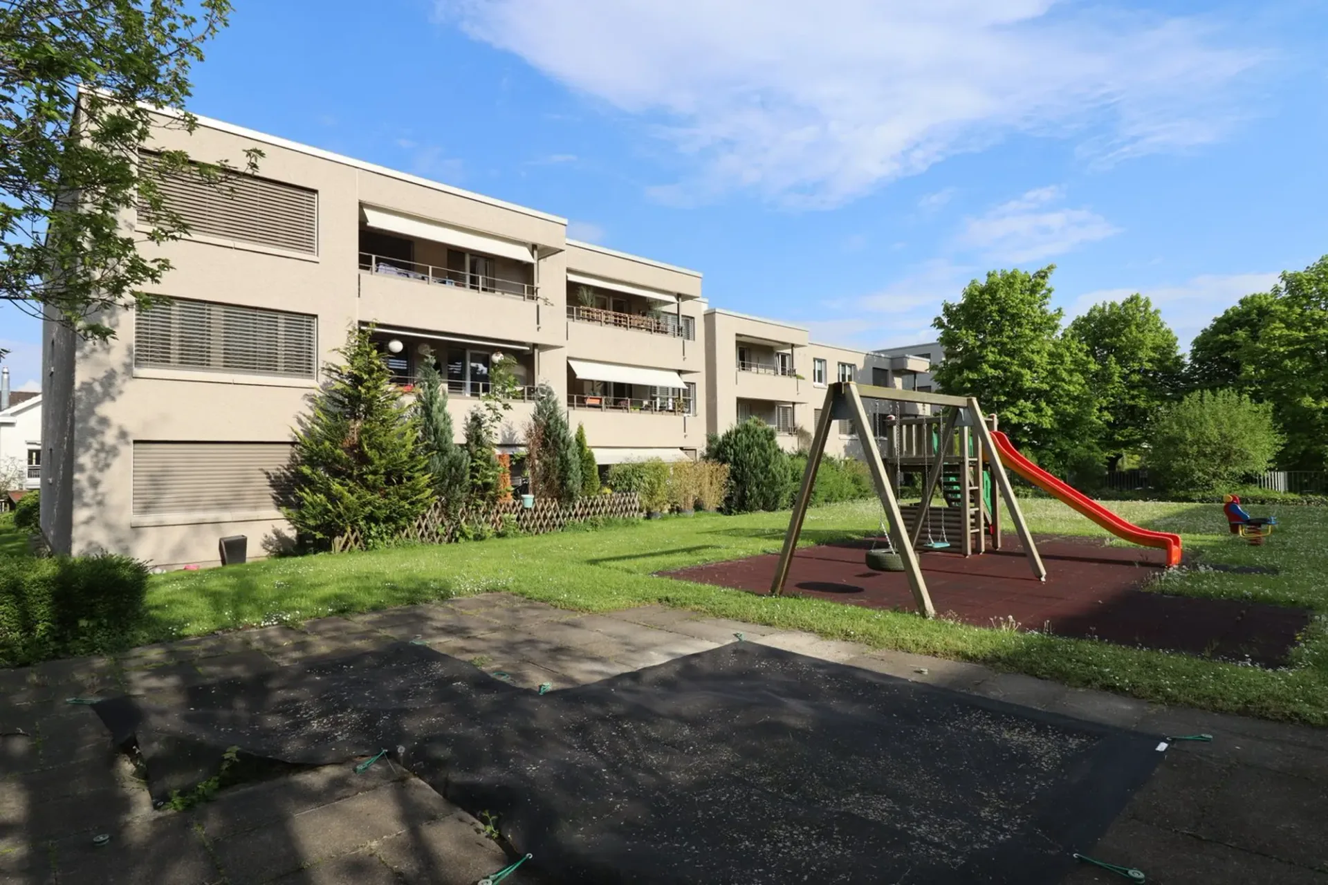 Sunny 4.5-room apartment with balcony in Arbon